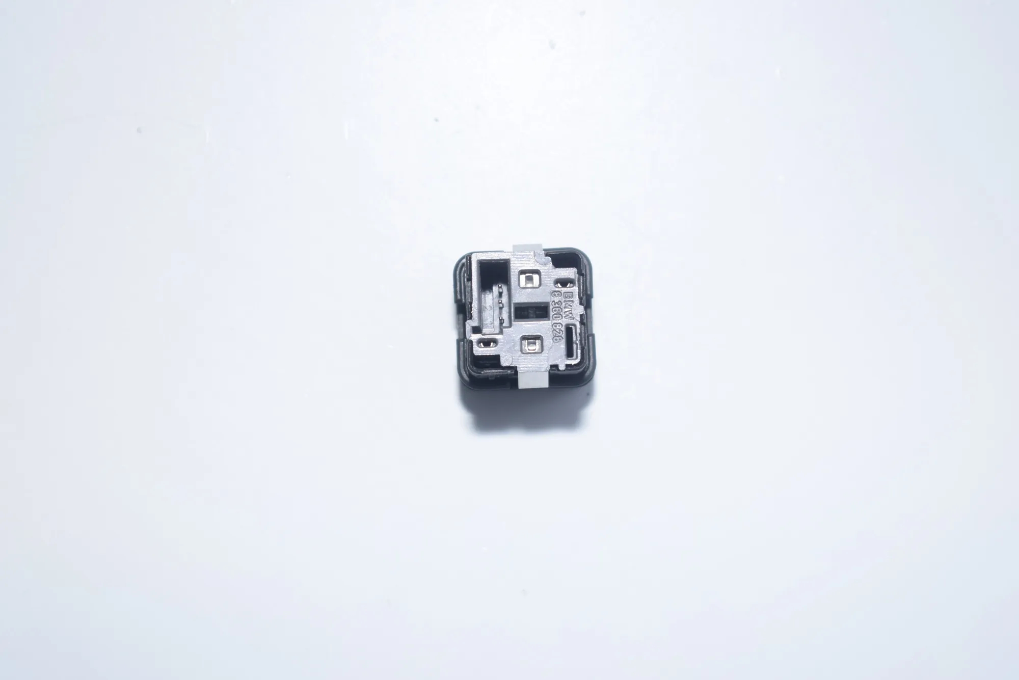 Switches – OEM 8360828 · BMW 5 (E39) 530 d 2001 – 4