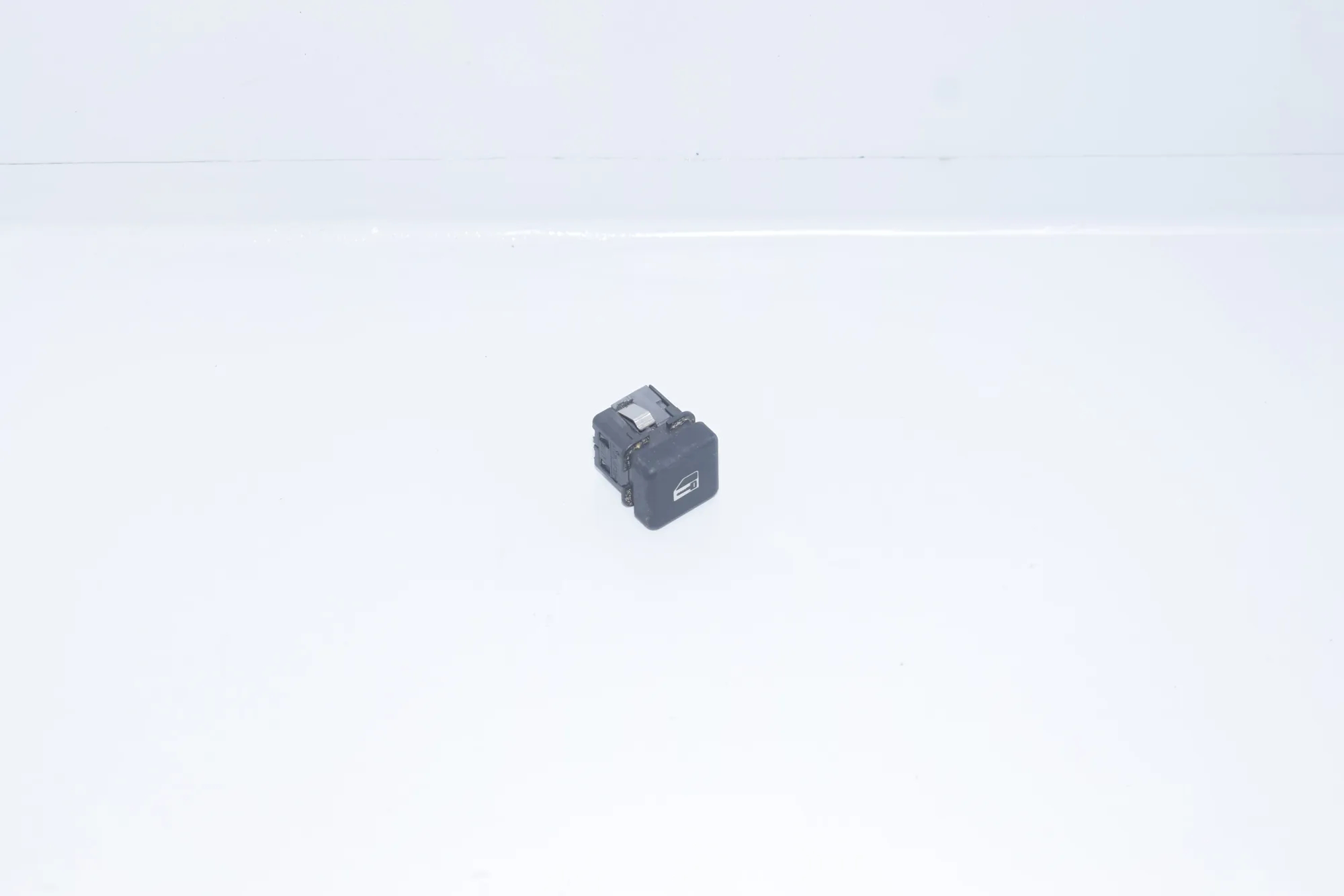 Switches – OEM 8360828 · BMW 5 (E39) 530 d 2001