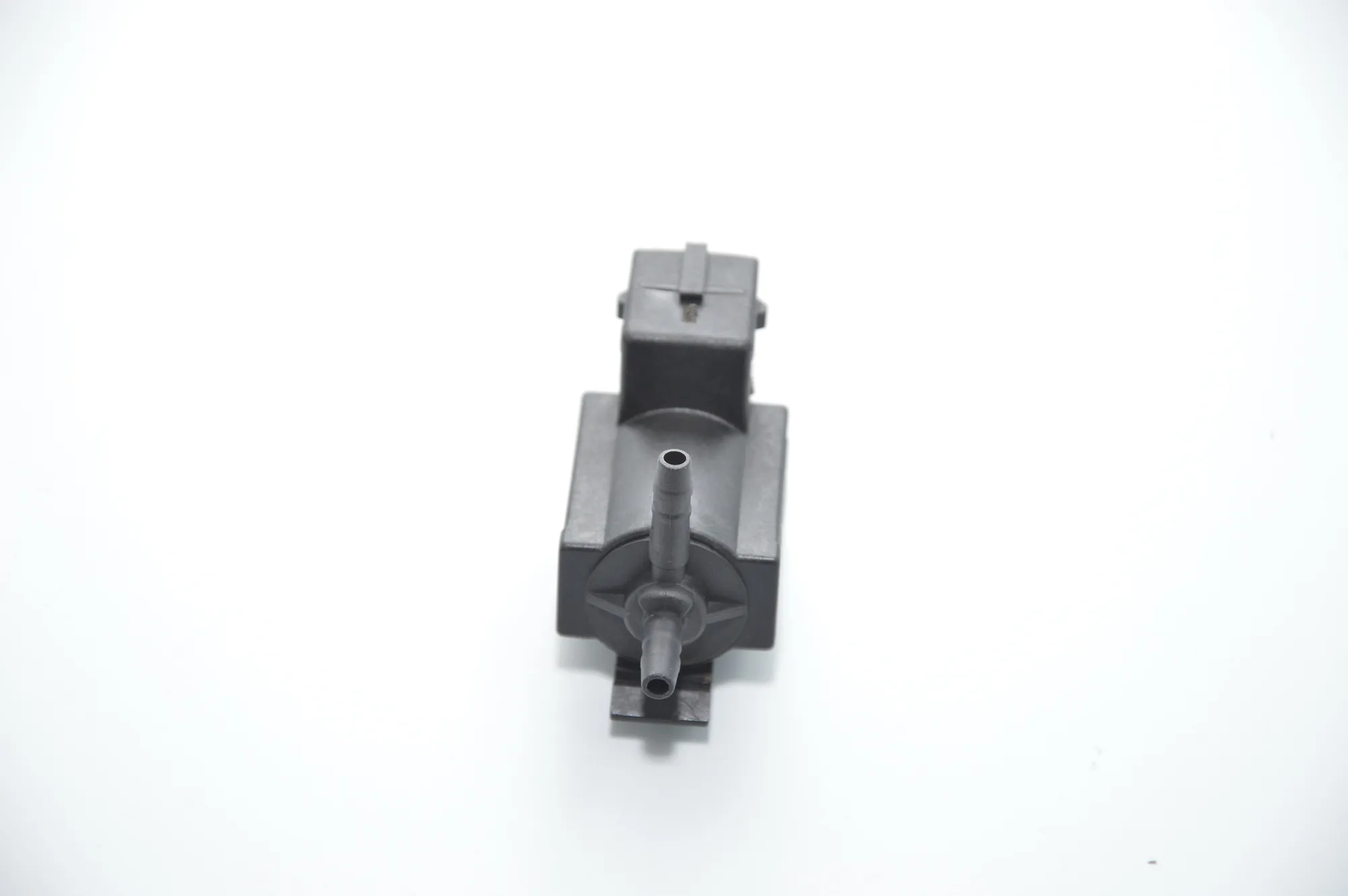Solenoid Valve – OEM 1742712 · BMW 5 (E39) 530 d 2001