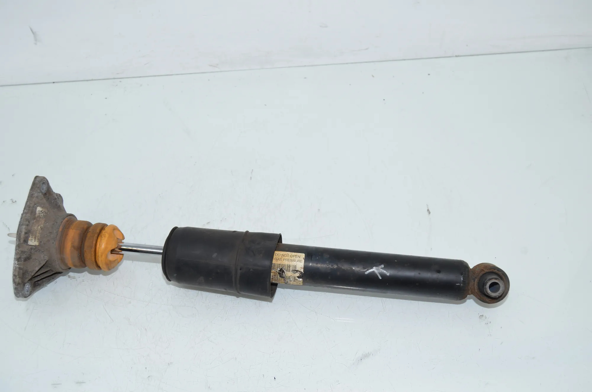 Rear Left Shock Absorber – OEM 6791589 · BMW 3 Touring (F31) 330 d 2013 – 3