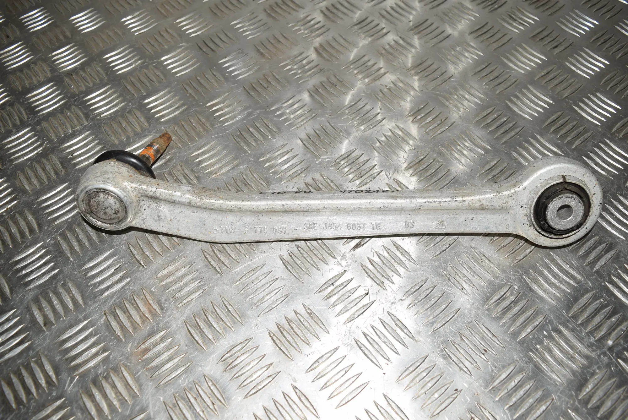 Rear Left Control Arm – OEM 6770969 · BMW X5 (E70) BMW X5 (E70) xDrive 40 d 2011