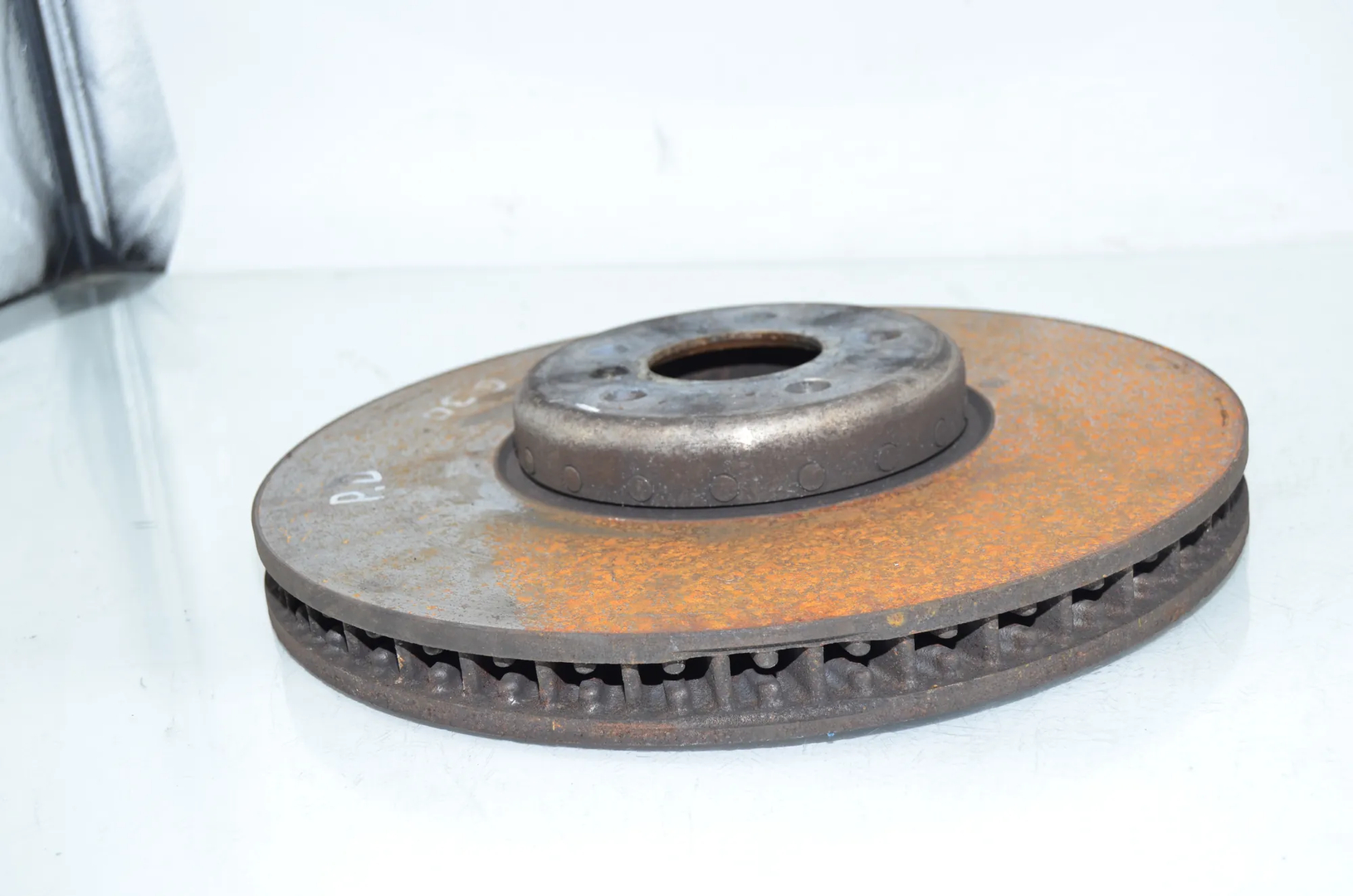 Front Right Brake Disc – OEM 6875284 · BMW 5 (G30) (2016 - -) M 550 d xDrive 2020 – 2