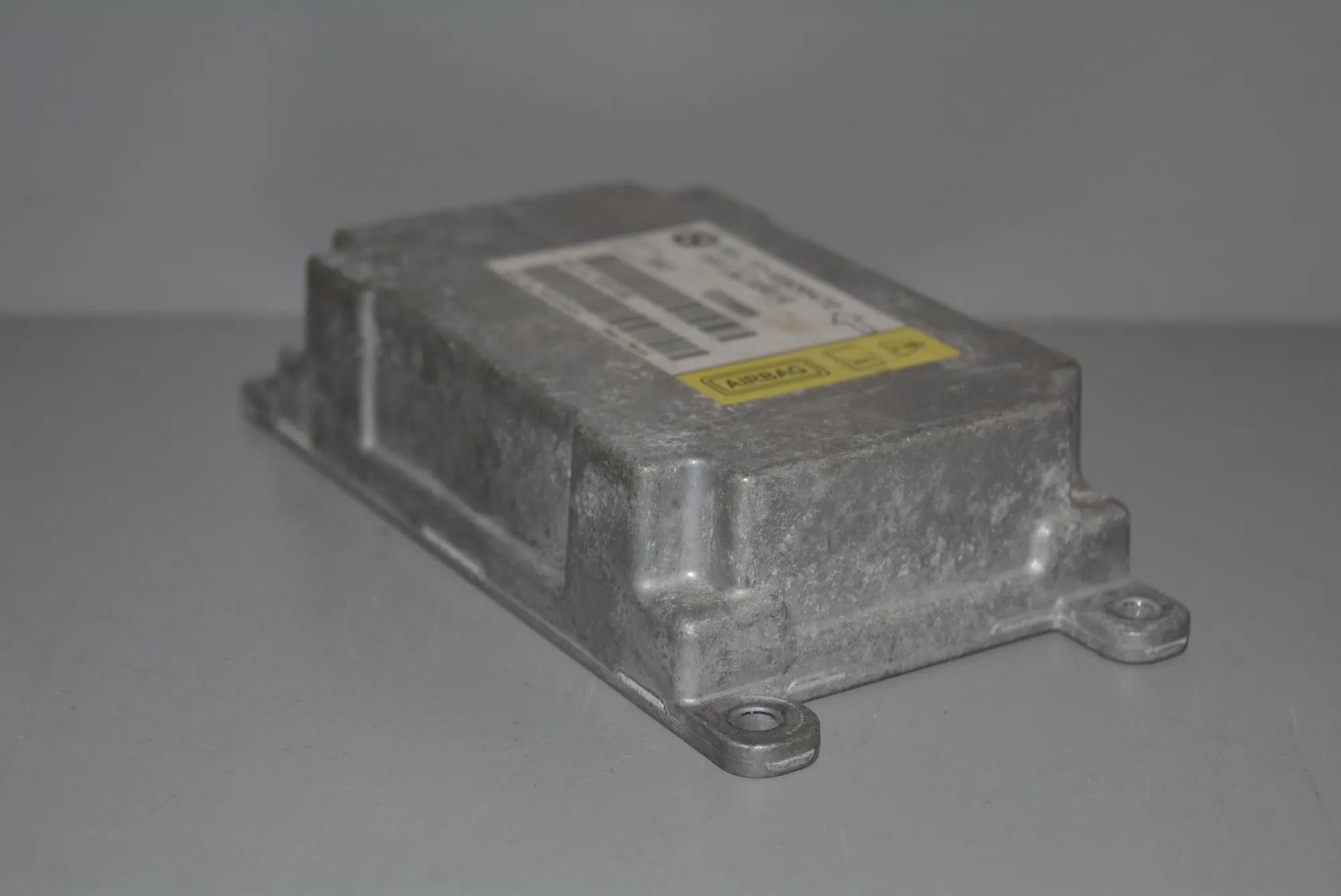 SRS Control Unit – OEM 65776920472 · BMW 7 (E65, E66, E67) BMW 7 (E65, E66, E67) 2002