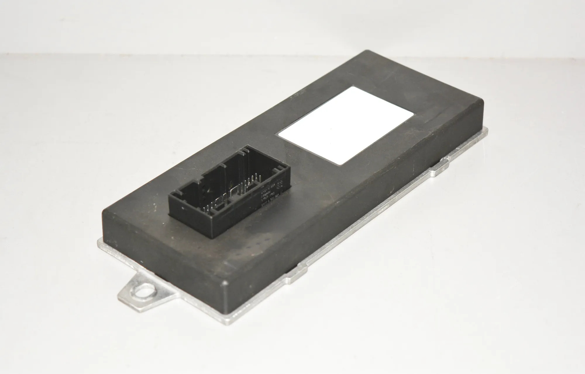 Other Control Units – OEM 6762208 · BMW 7 (E65, E66, E67) BMW 7 (E65, E66, E67) 2002