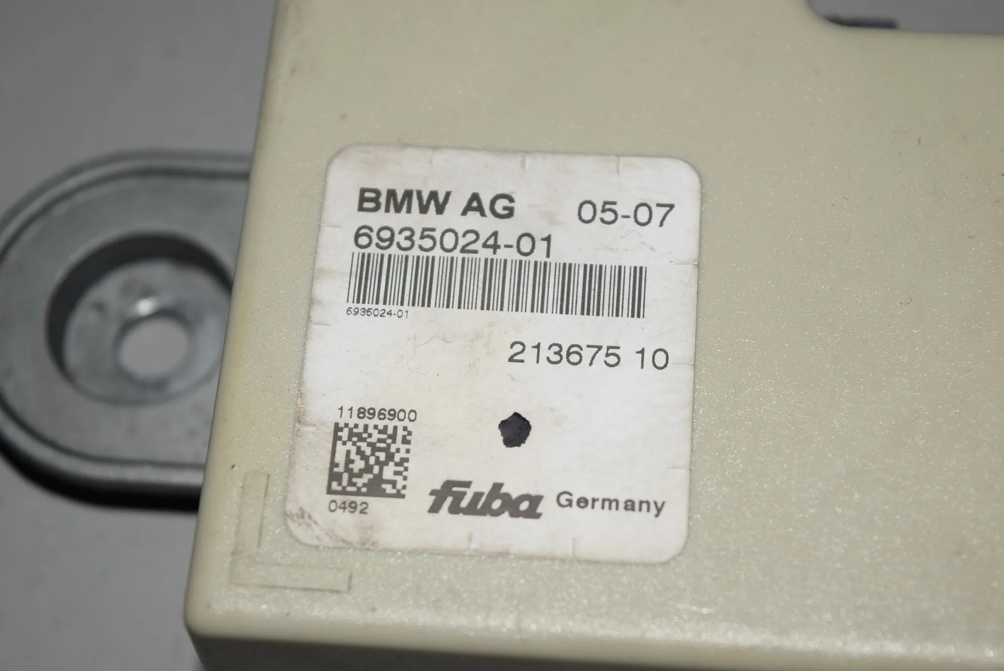 Antenna – OEM 6935024 · BMW BMW 5 (E60) 2007 – 2