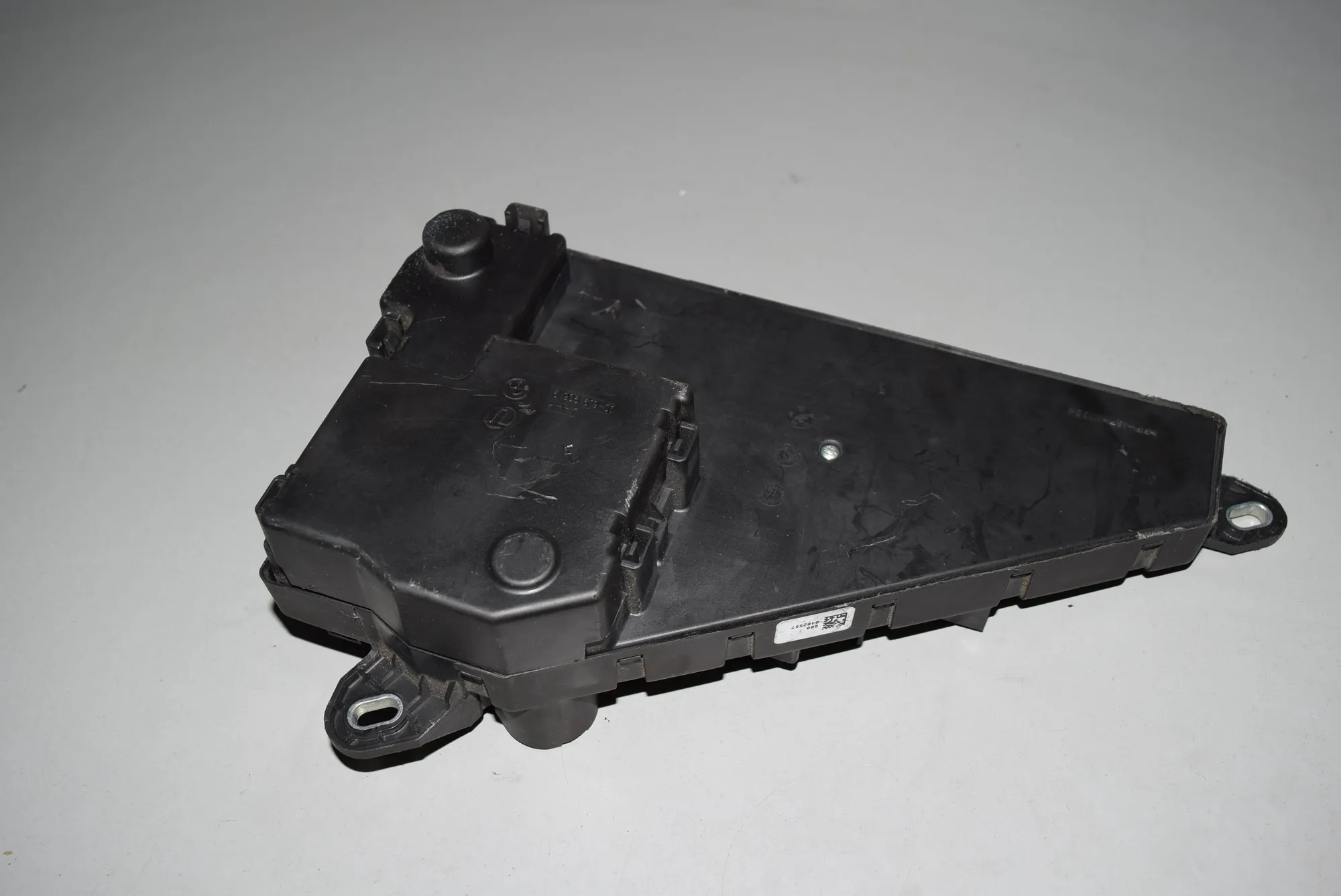 Fuse Box – OEM 69066199138830 · BMW BMW 5 (E60) 2007 – 2