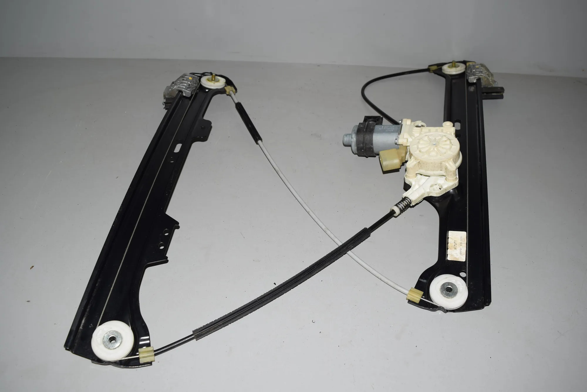 Front Left Door Window Regulator – OEM 71847417184383 · BMW BMW 5 (E60) 2007 – 2