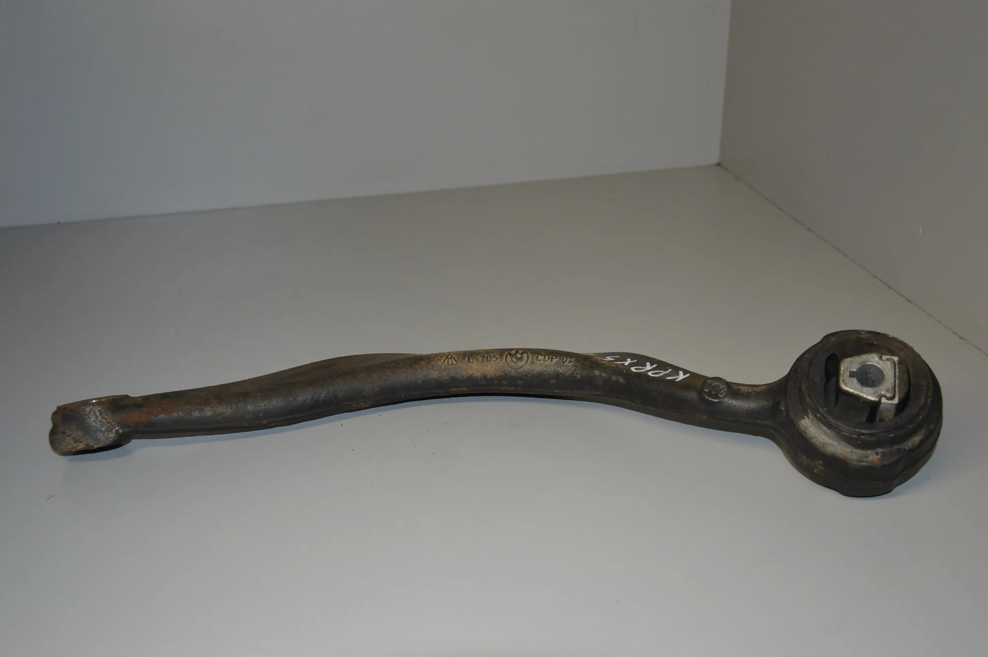 Front Left Curved Control Arm · BMW X5 (E53) 4.4 i 2000