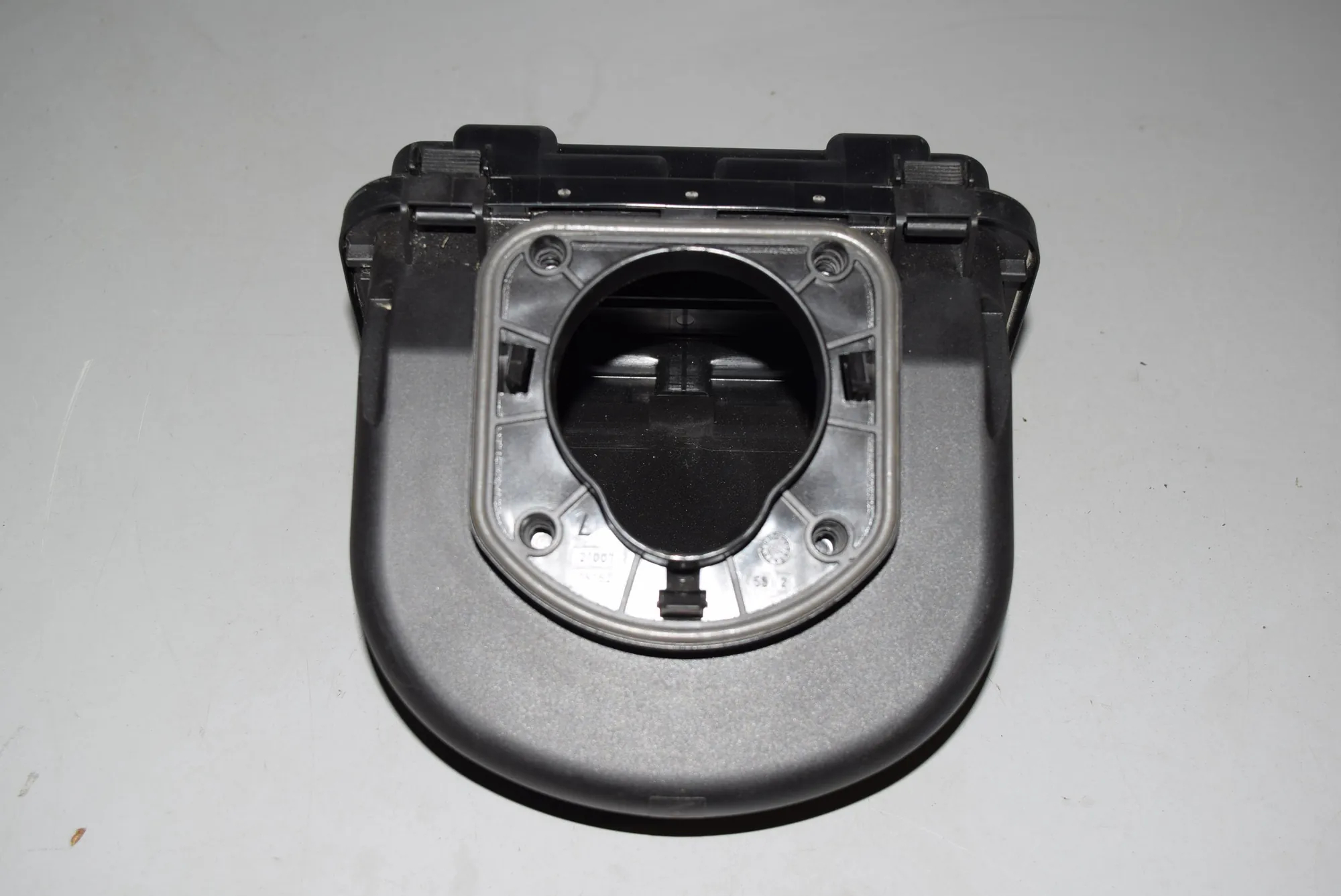 Other Interior Parts – OEM 92248549224872 · BMW 3 Touring (F31) BMW 3 Touring (F31) 320 d 2012