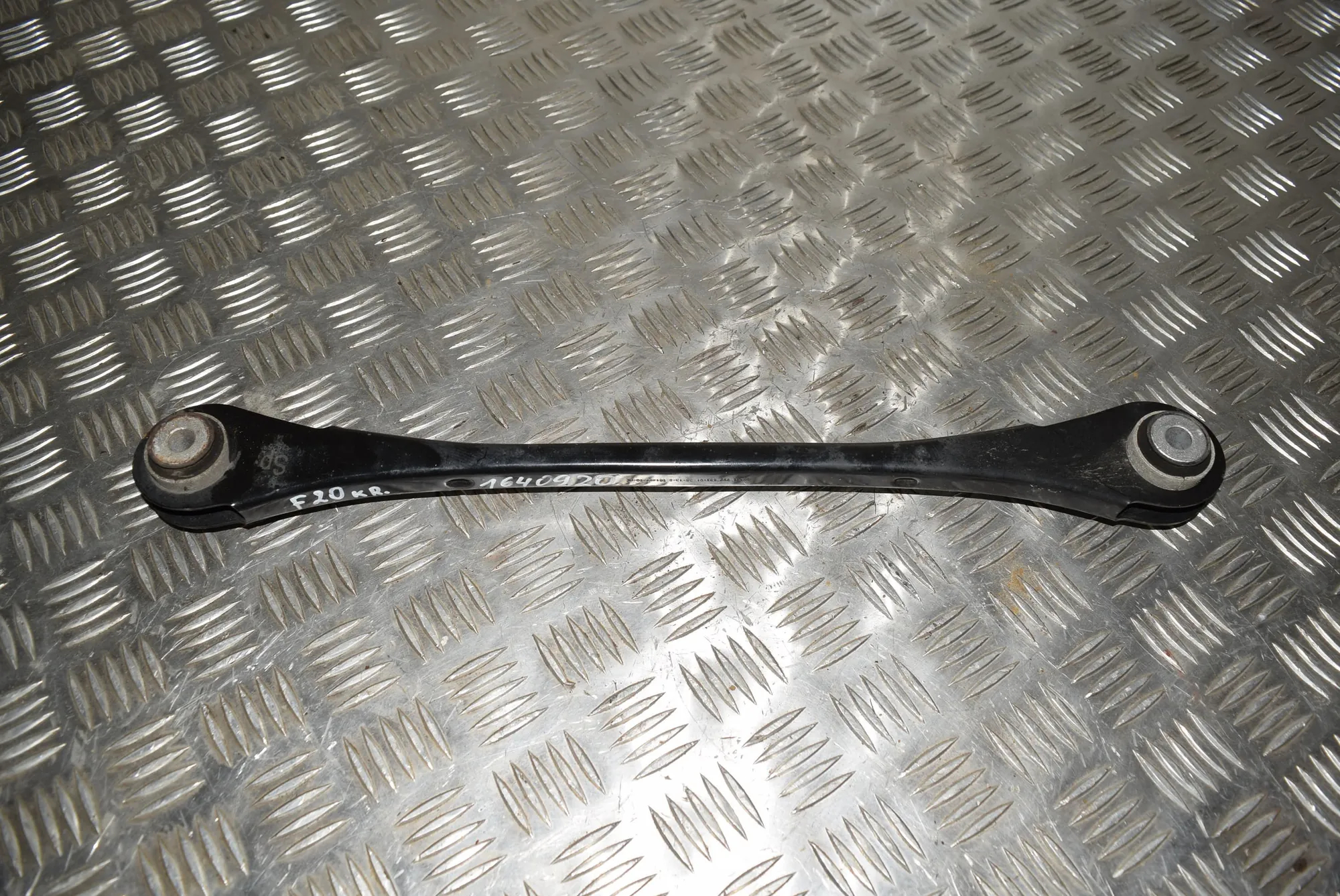 Rear Left Control Arm – OEM NA · BMW 1 (F20) BMW 1 (F20) 116 d 2012