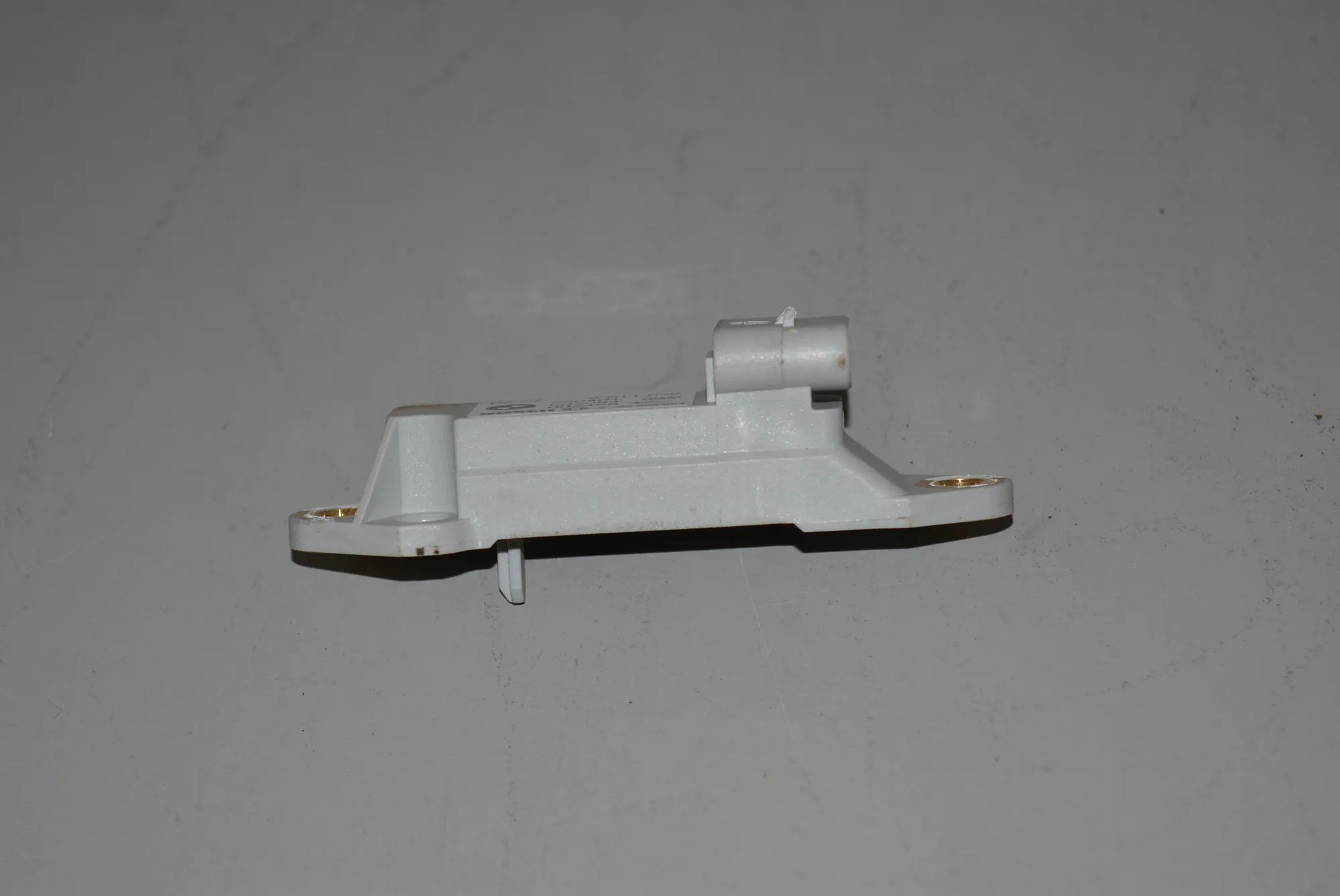 Front Left Impact Sensor – OEM 6911038 · BMW X5 (E53) BMW X5 (E53) 2001