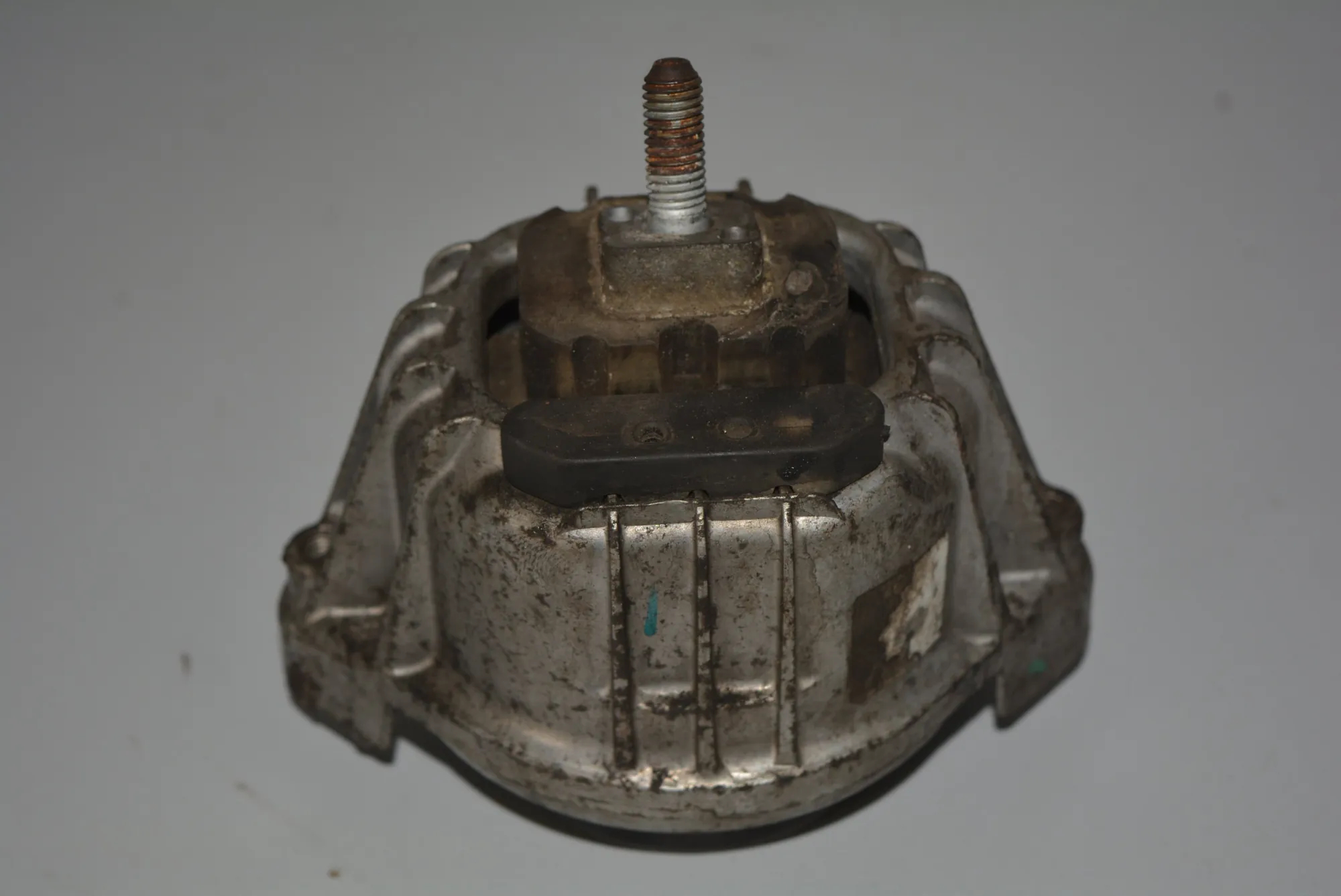 Left Side Engine Mount · BMW 1 (E87) 118 d 2007