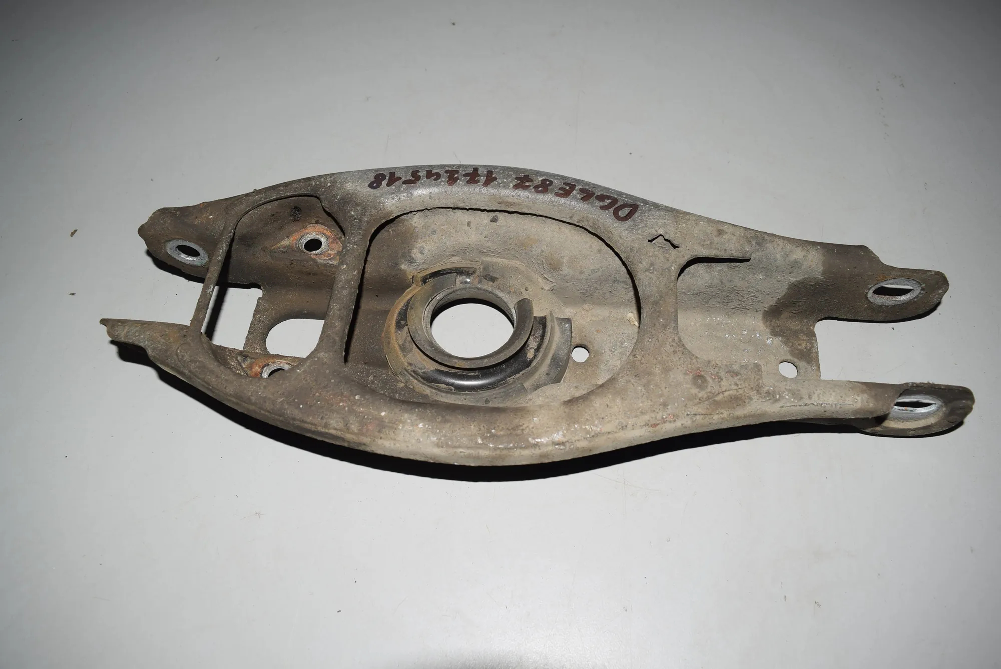 Rear Right Lower Control Arm · BMW 1 (E87) 118 d 2007