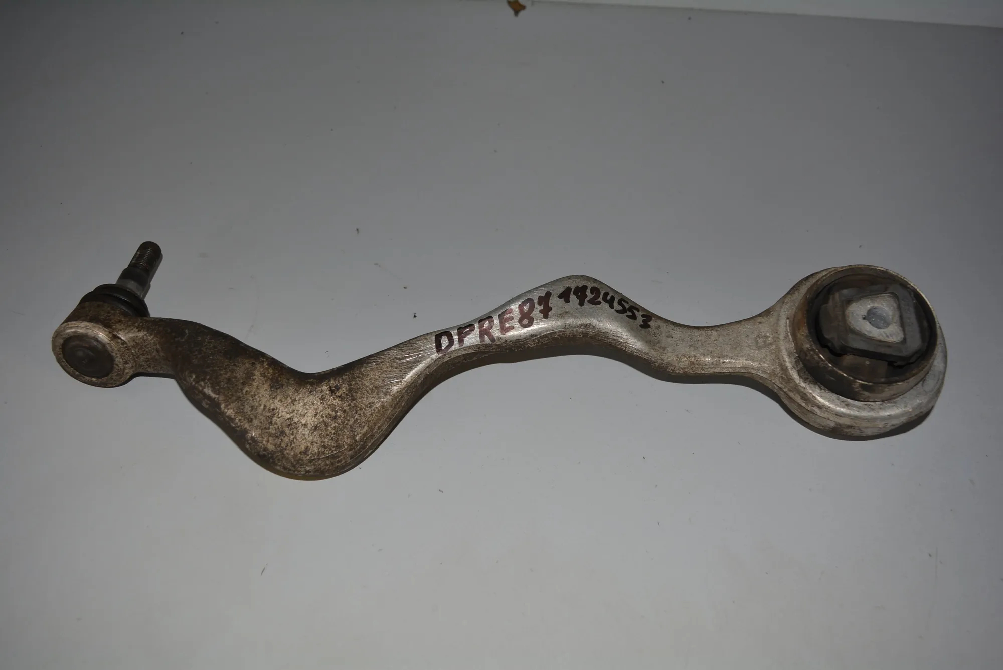Front Right Curved Control Arm · BMW 1 (E87) 118 d 2007