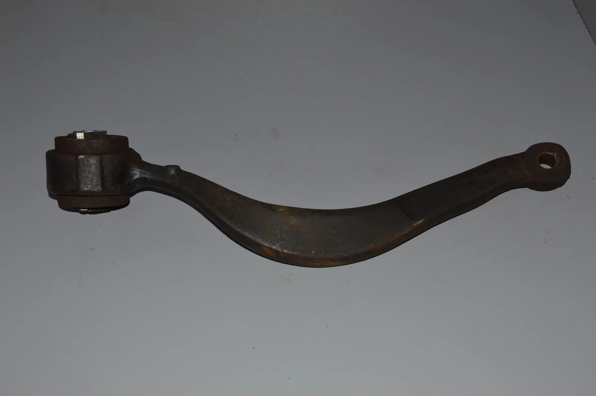 Front Left Curved Control Arm · BMW X5 (E53) 3.0 d 2003