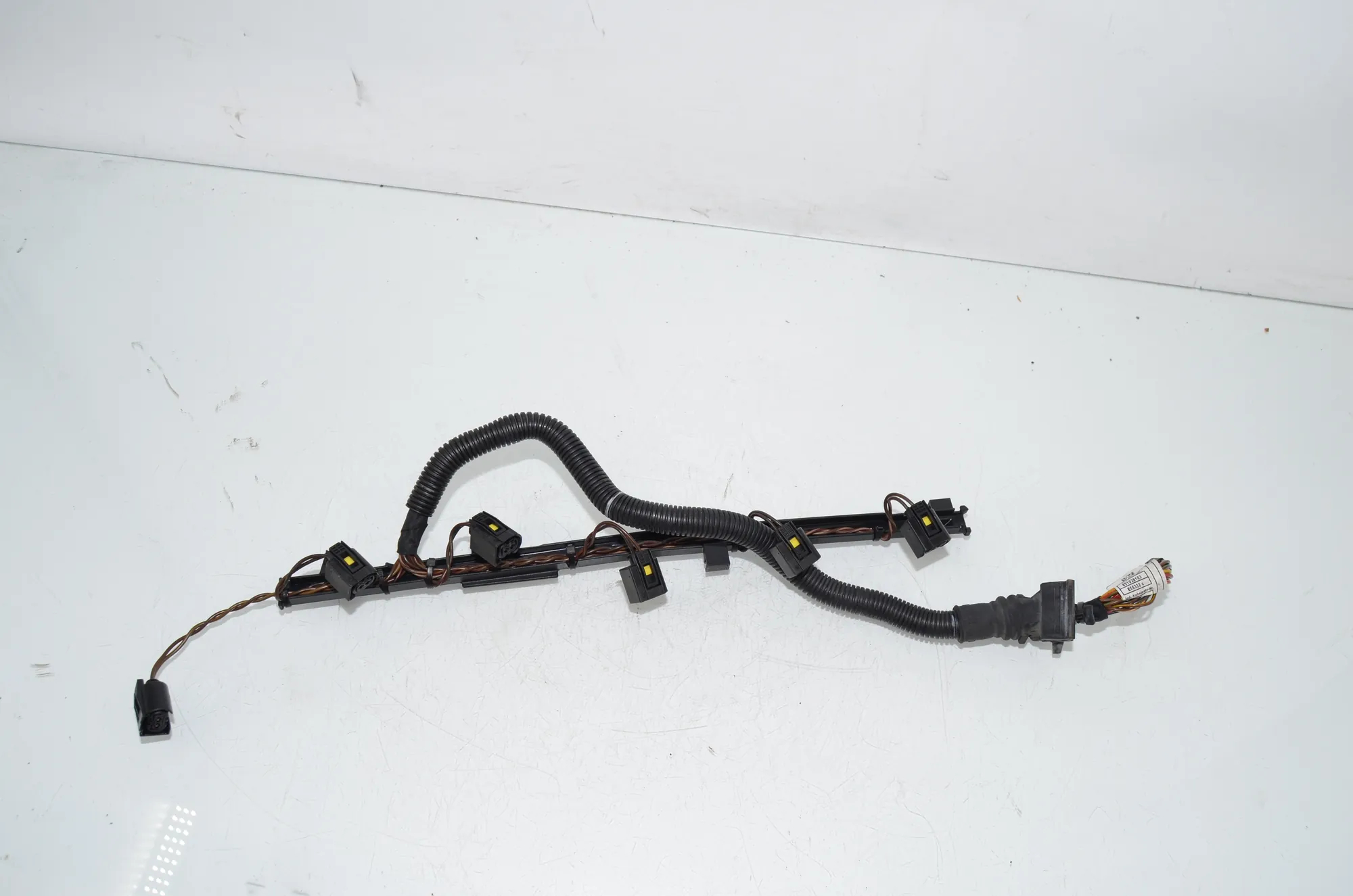 Fuel Injector Wire Connection – OEM 8510281 · BMW 3 Touring (F31) 330 d 2013 – 3