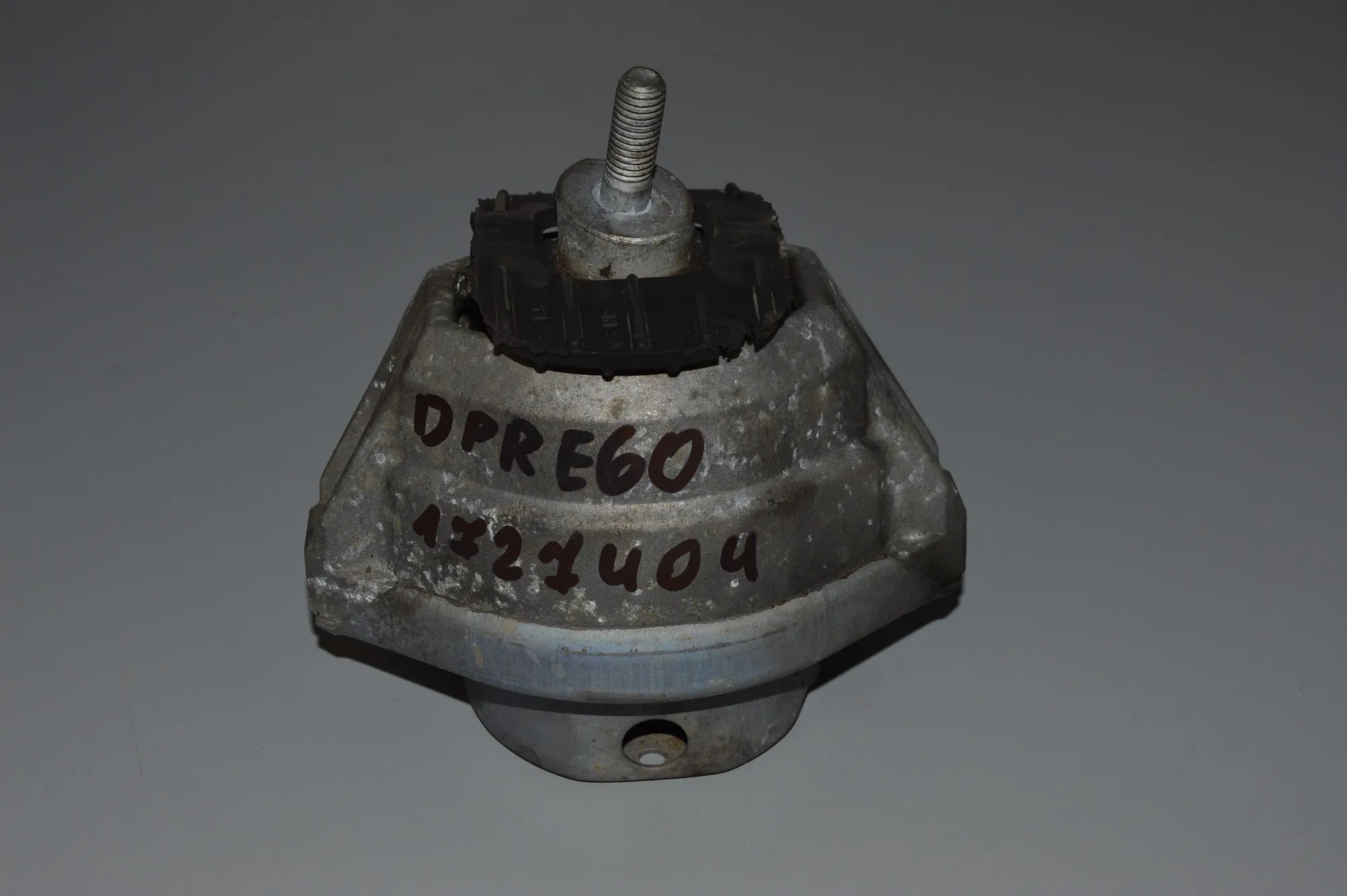 Right Side Engine Mount – OEM 22116761090 · BMW 5 (E60) 523 i 2005