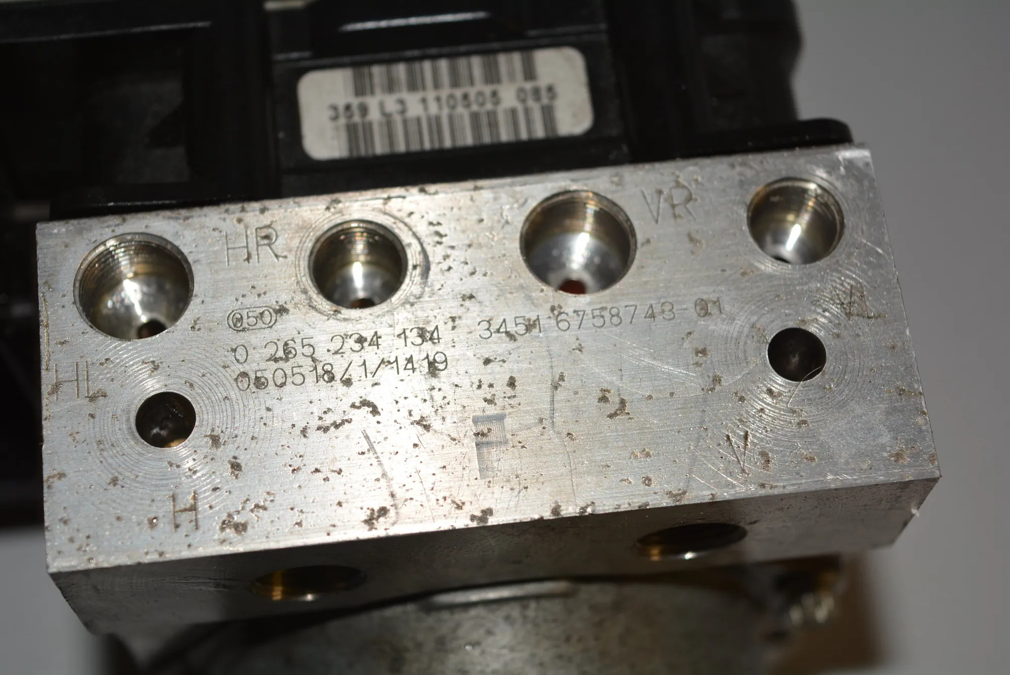 ABS Pump – OEM 67697030265234134 · BMW 5 (E60) 523 i 2005