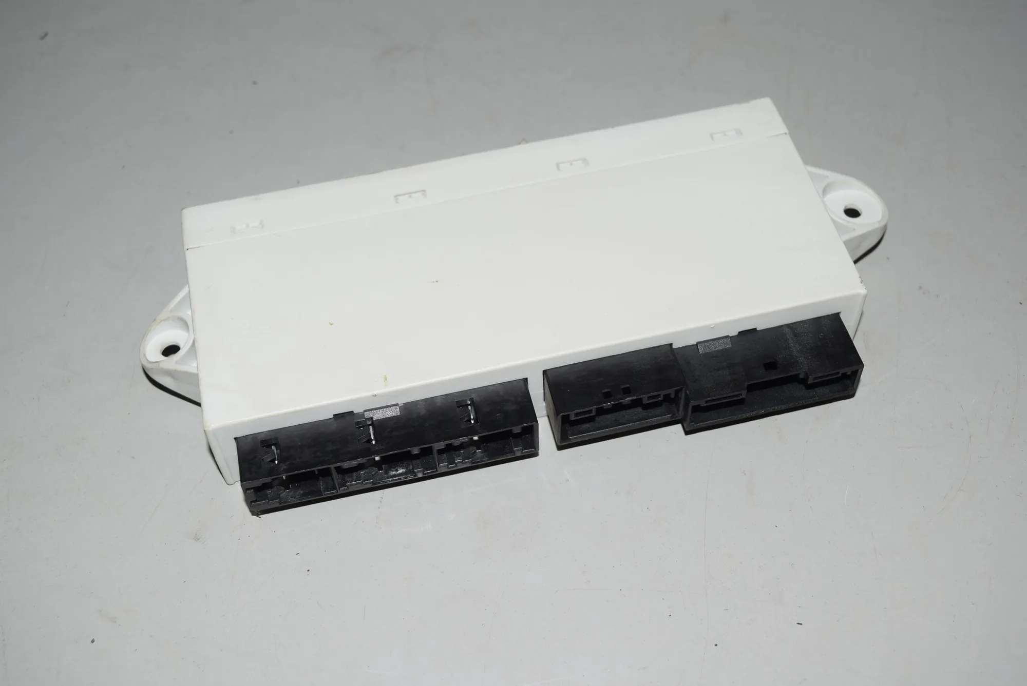 Rear Left Door Control Unit – OEM 6920466 · BMW 7 (E65, E66, E67) BMW 7 (E65, E66, E67) 745 i, Li 2001