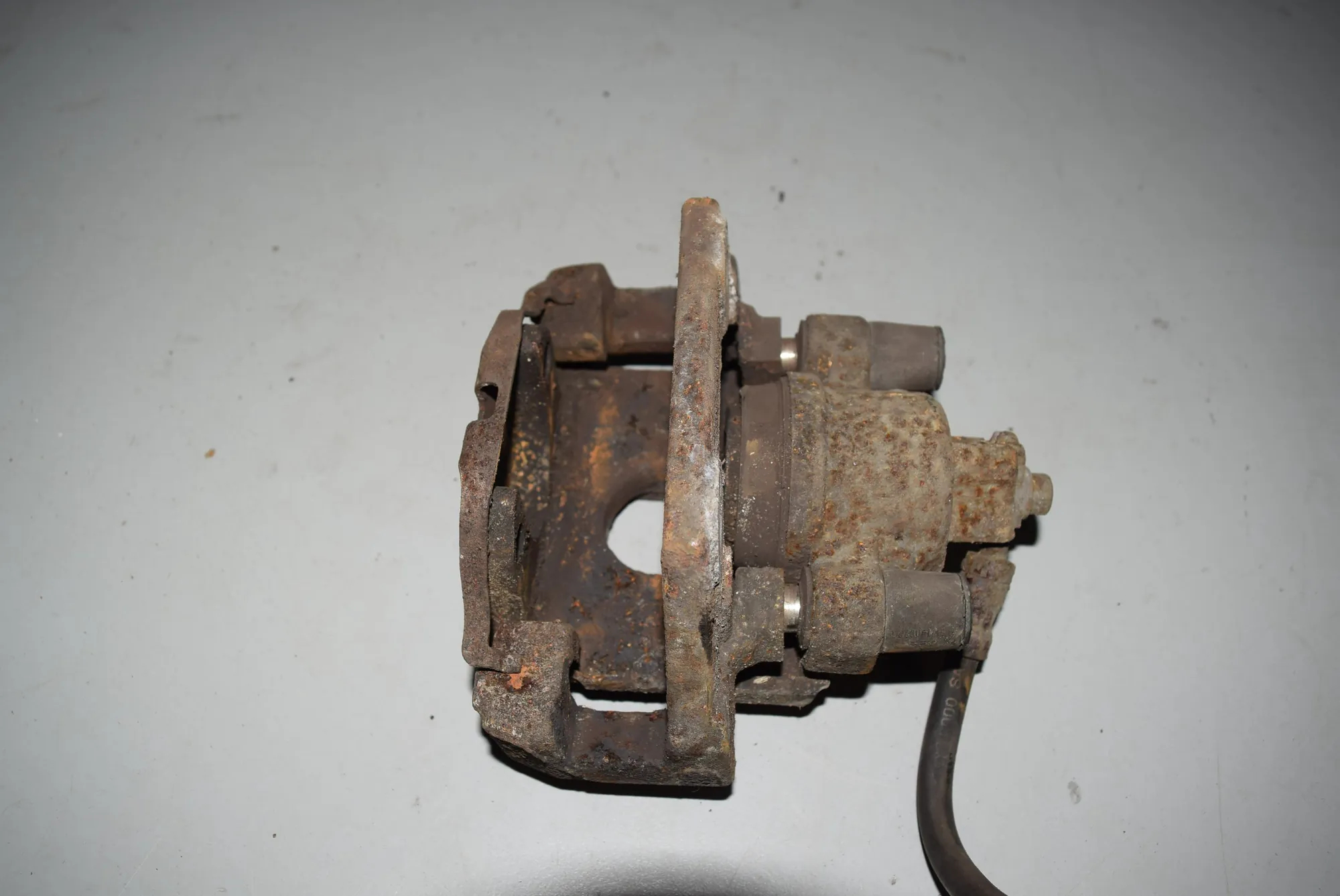 Rear Left Brake Caliper · BMW X5 (E53) BMW X5 (E53) 4.4 i 2003