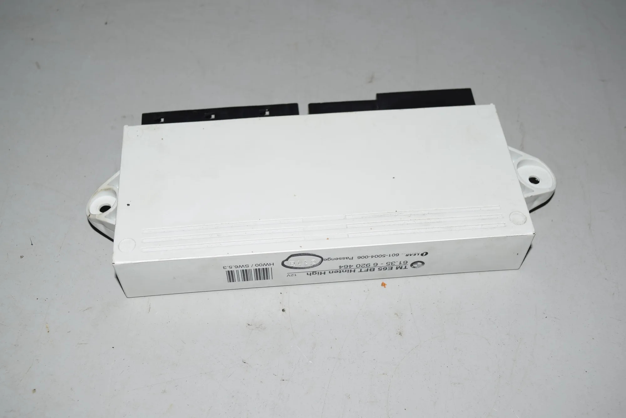 Rear Left Door Control Unit – OEM 6920464 · BMW 7 (E65, E66, E67) BMW 7 (E65, E66, E67) 2001