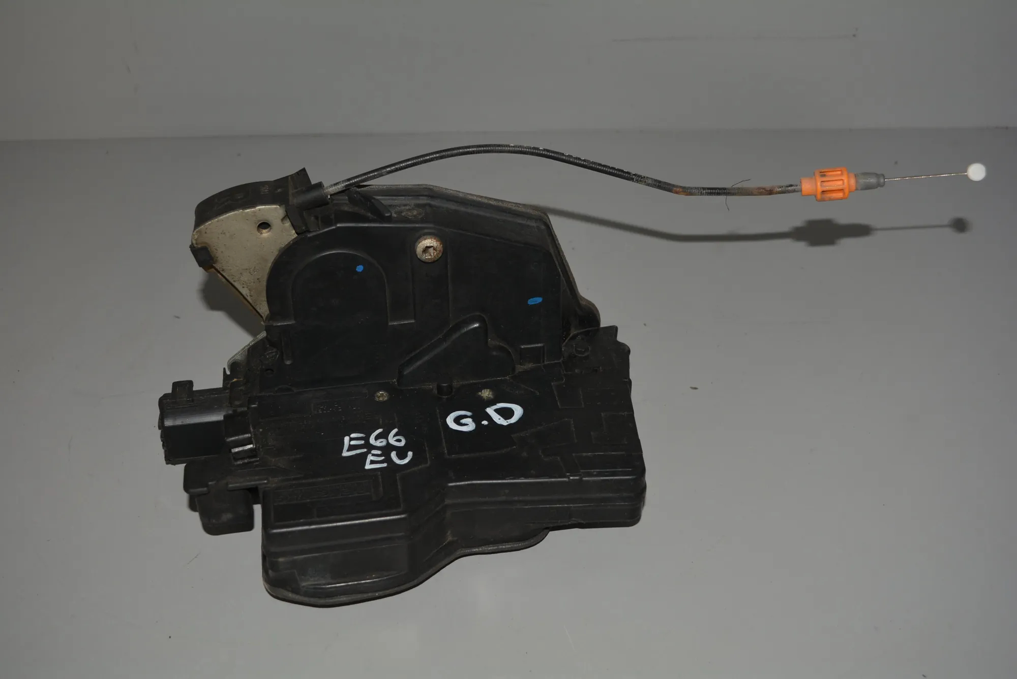 Rear Right Door Lock – OEM 7169246 · BMW 7 (E65, E66, E67) BMW 7 (E65, E66, E67) 2003