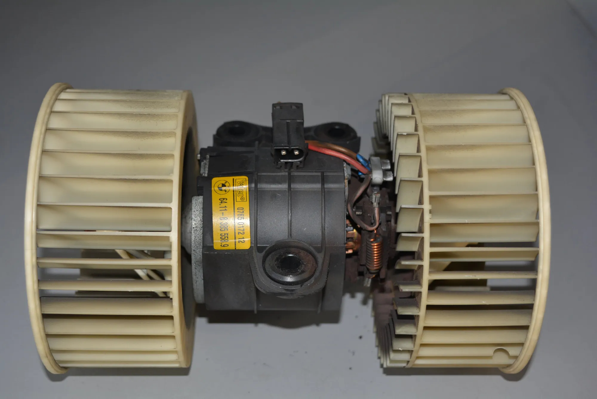 Heater Blower Fan – OEM 8385558 · BMW 5 (E39) BMW 5 (E39) 520 i 2001 – 2