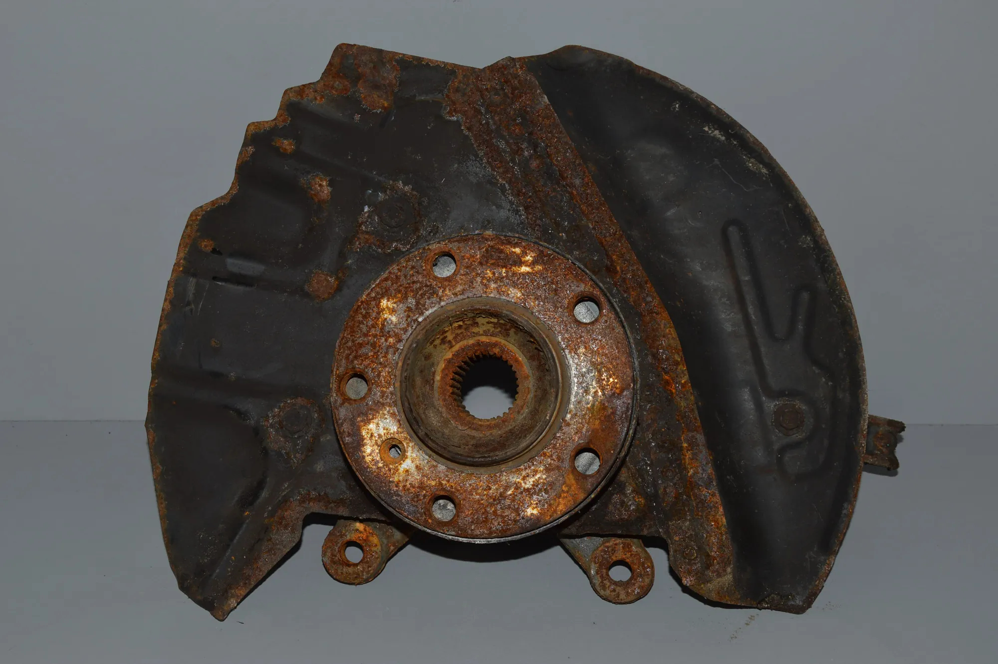 Front Left Wheel Hub · BMW X5 (E53) BMW X5 (E53) 2004