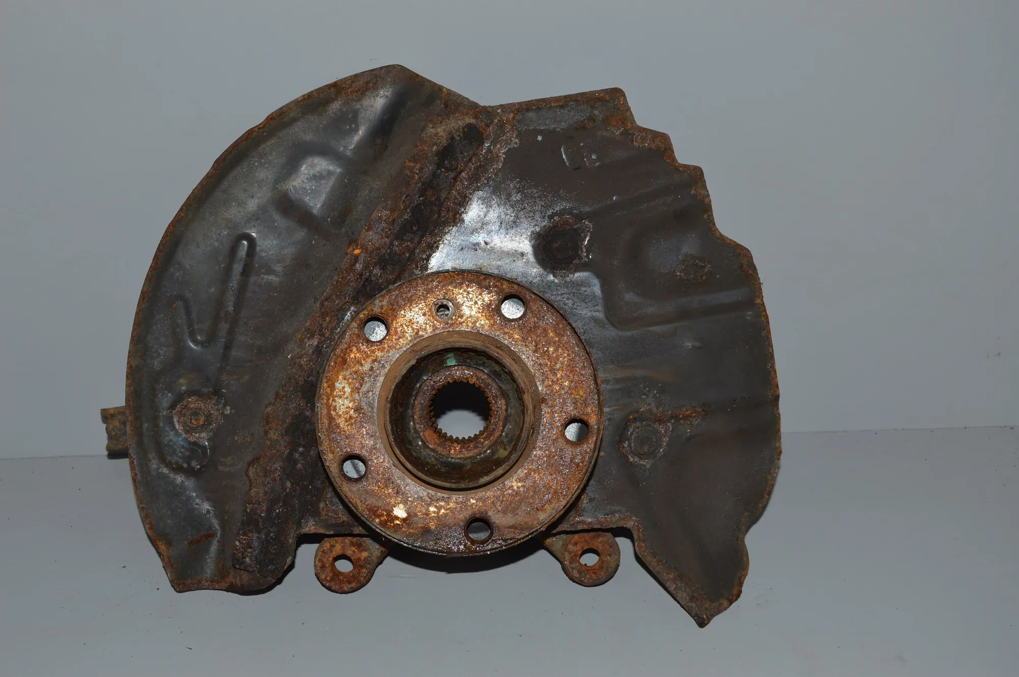 Front Right Wheel Hub · BMW X5 (E53) BMW X5 (E53) 2004