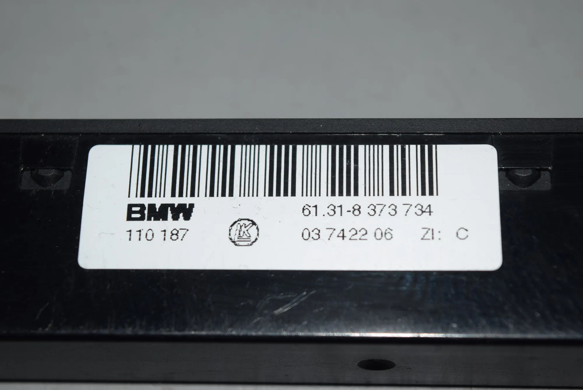 Button Switch Panel – OEM 8373734 · BMW X5 (E53) BMW X5 (E53) 2001 – 4