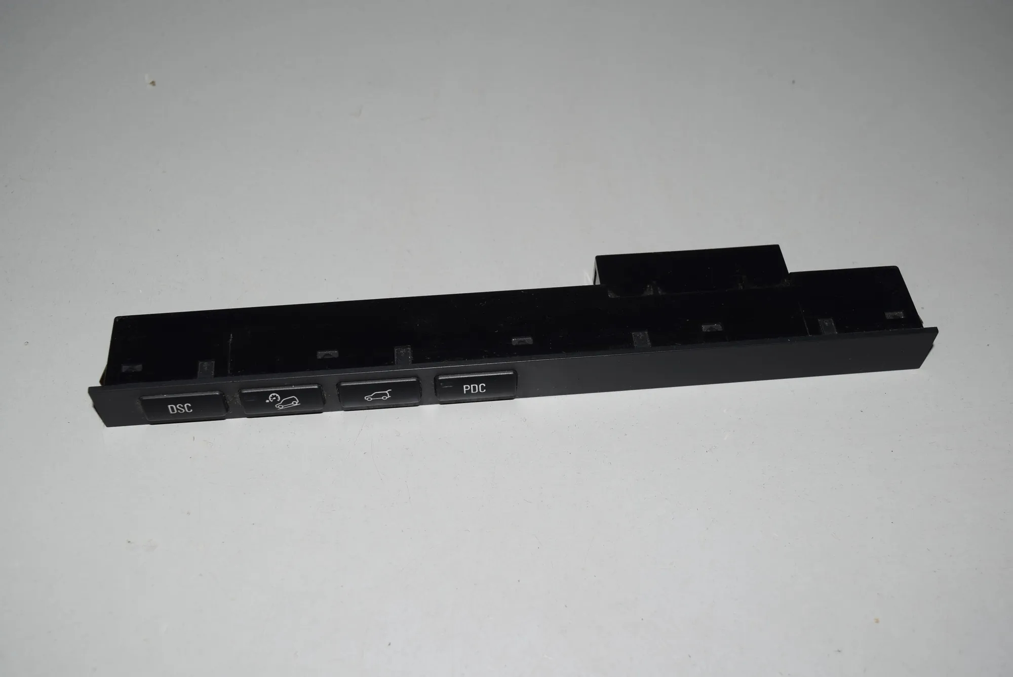 Button Switch Panel – OEM 8373734 · BMW X5 (E53) BMW X5 (E53) 2001