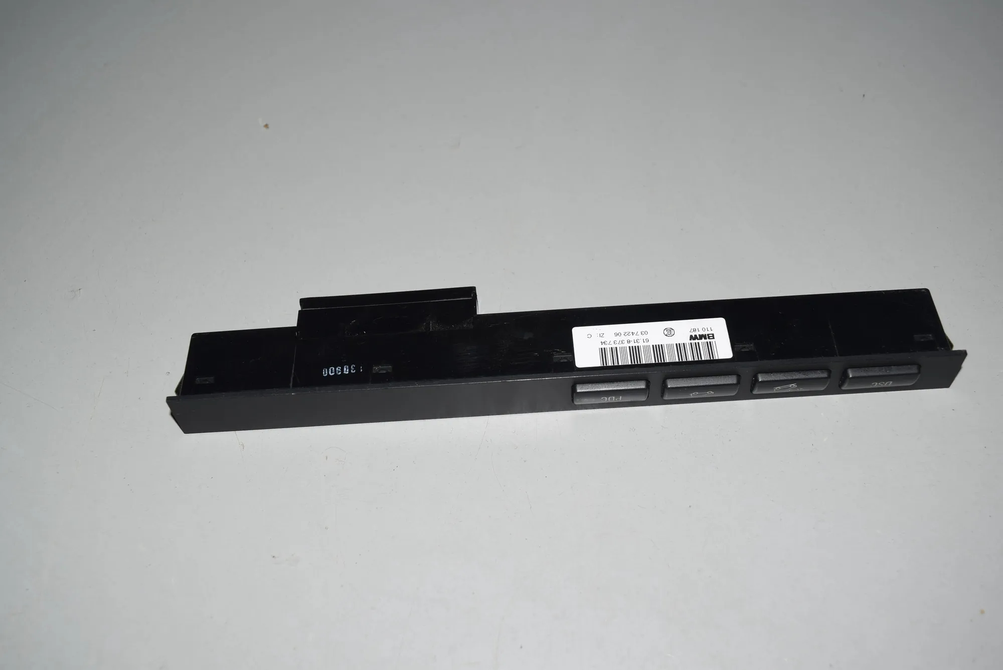 Button Switch Panel – OEM 8373734 · BMW X5 (E53) BMW X5 (E53) 2001 – 3