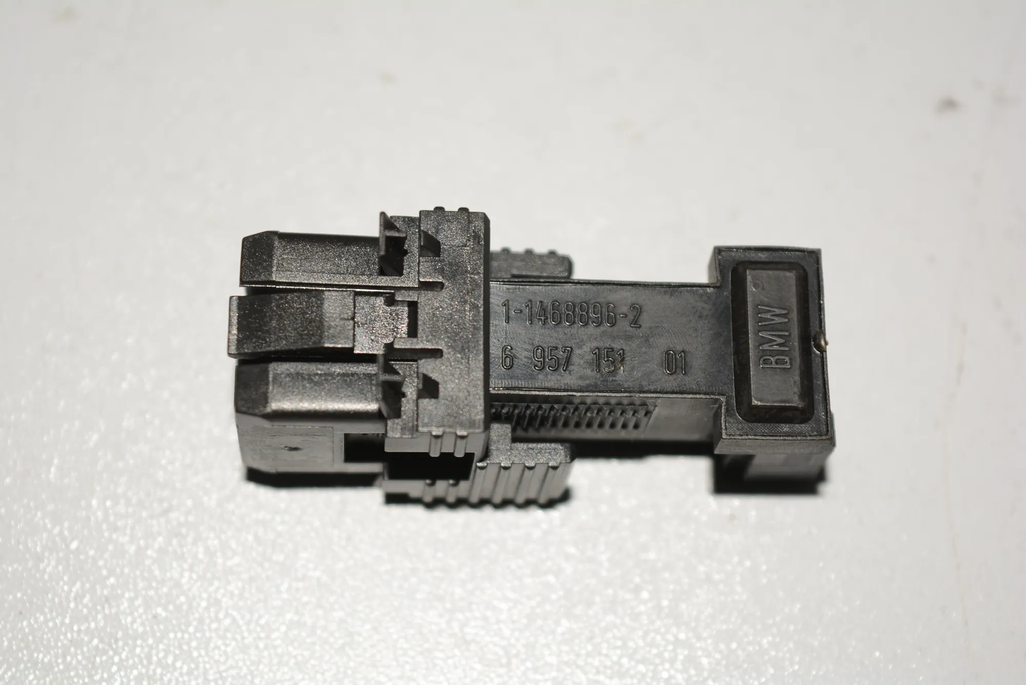 Other Control Units – OEM 6957151 · BMW X5 (E53) 3.0 d 2005 – 3