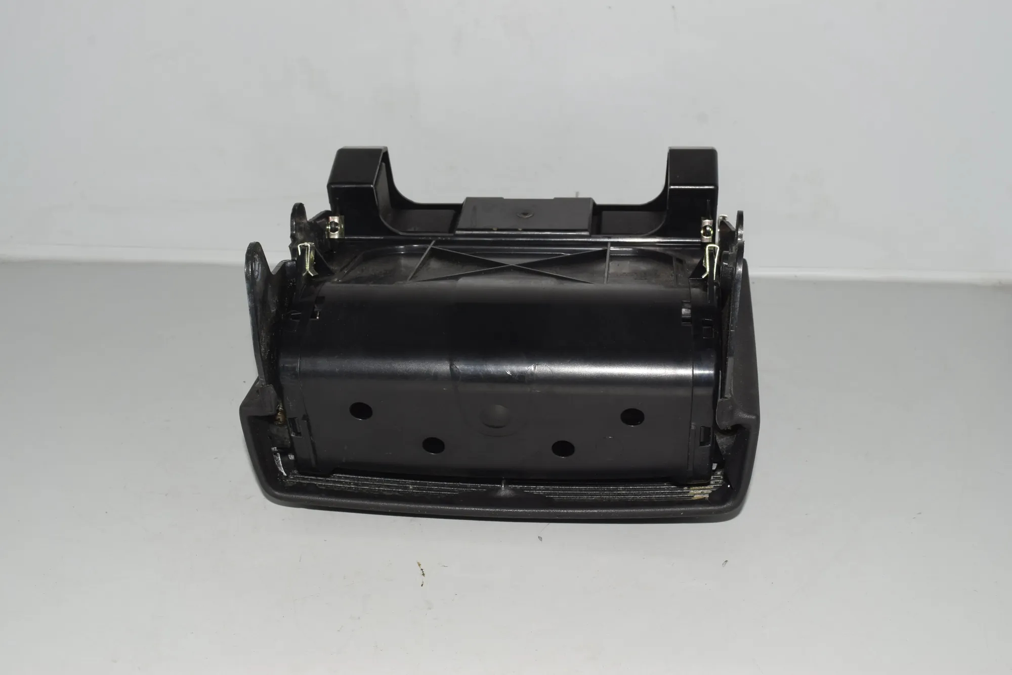 Cup Holder – OEM 7077955 · BMW X5 (E53) 3.0 d 2004 – 2