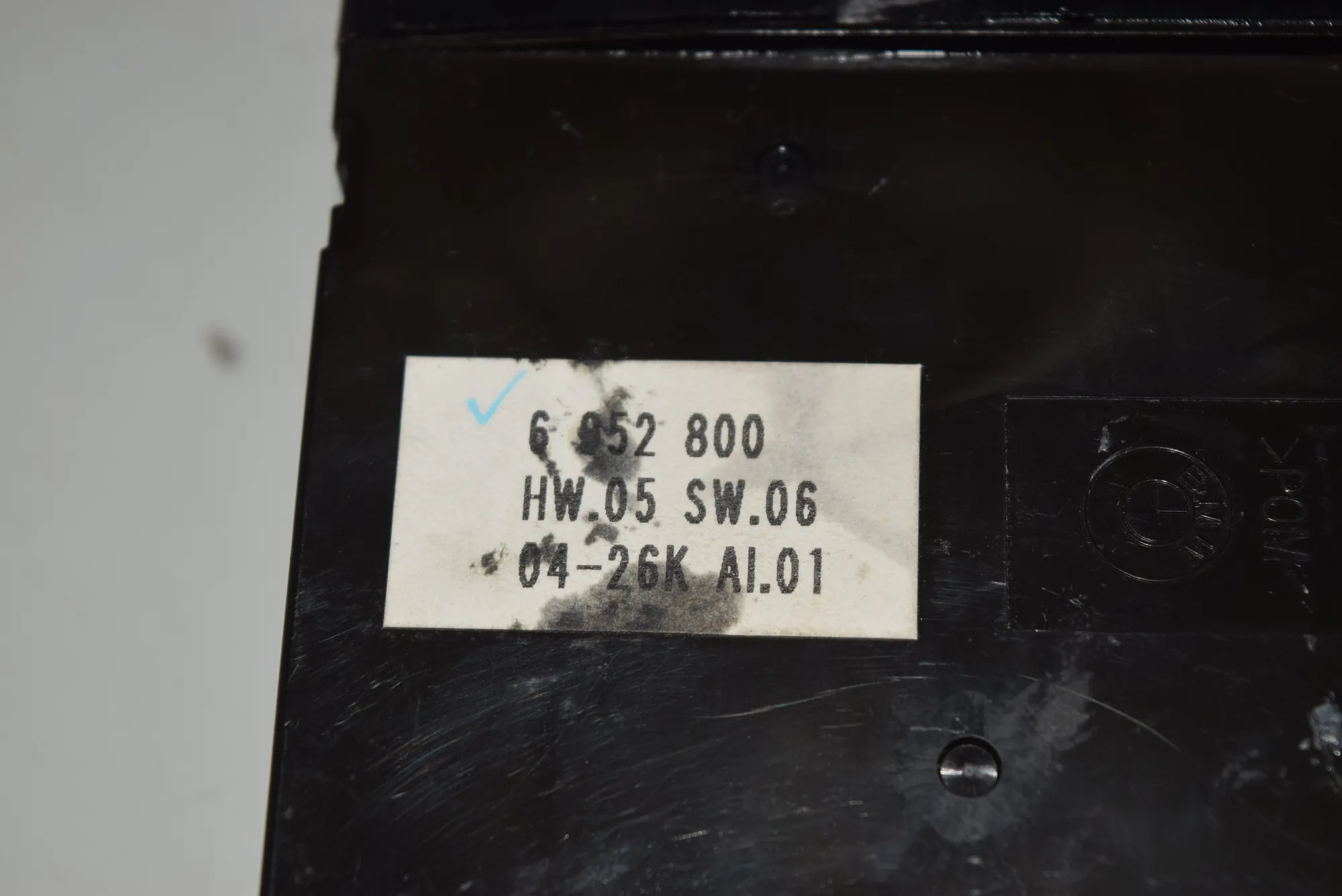 Front Left Door Window Switch – OEM 6952800 · BMW X5 (E53) 3.0 d 2004 – 6