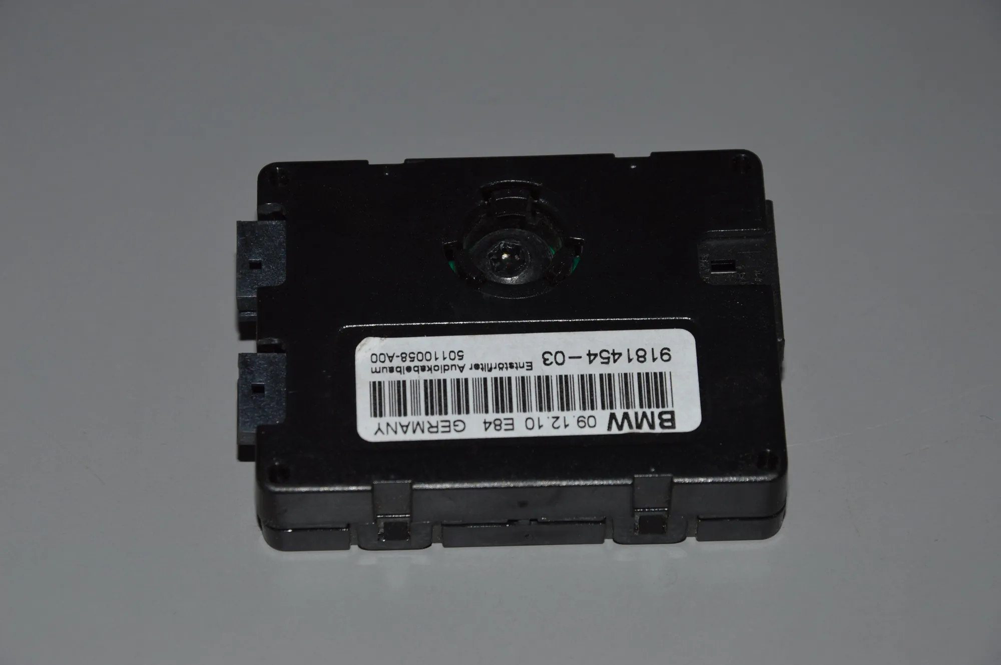 Antenna Amplifier – OEM 9181454 · BMW X1 (E84) BMW X1 (E84) 2010