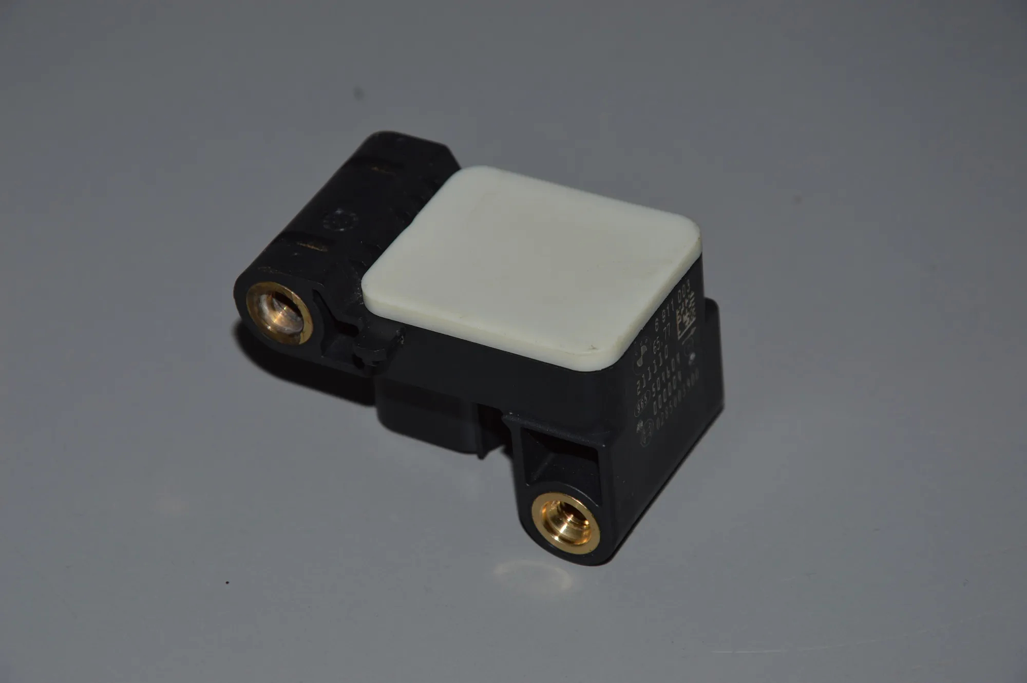 Acceleration Sensor – OEM 65776911003 · BMW X1 (E84) BMW X1 (E84) 2010