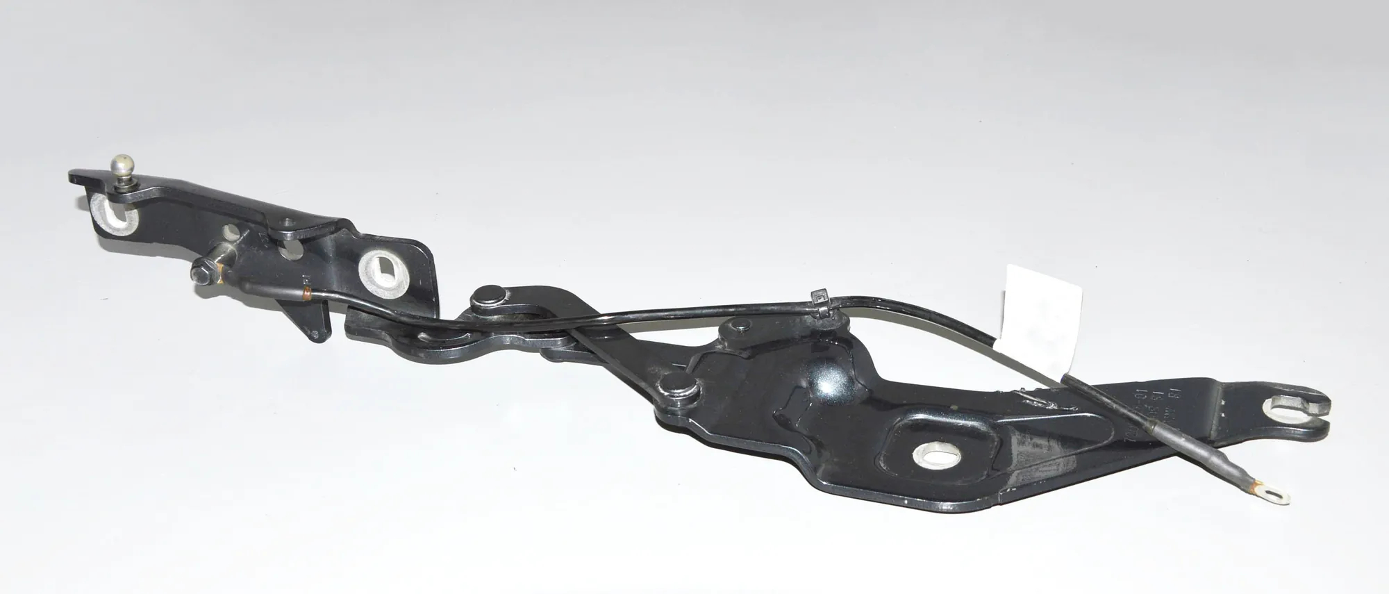 Front Right Bonnet Hinge – OEM 7208628 · BMW X5 (E70) BMW X5 (E70) 2011 – 4