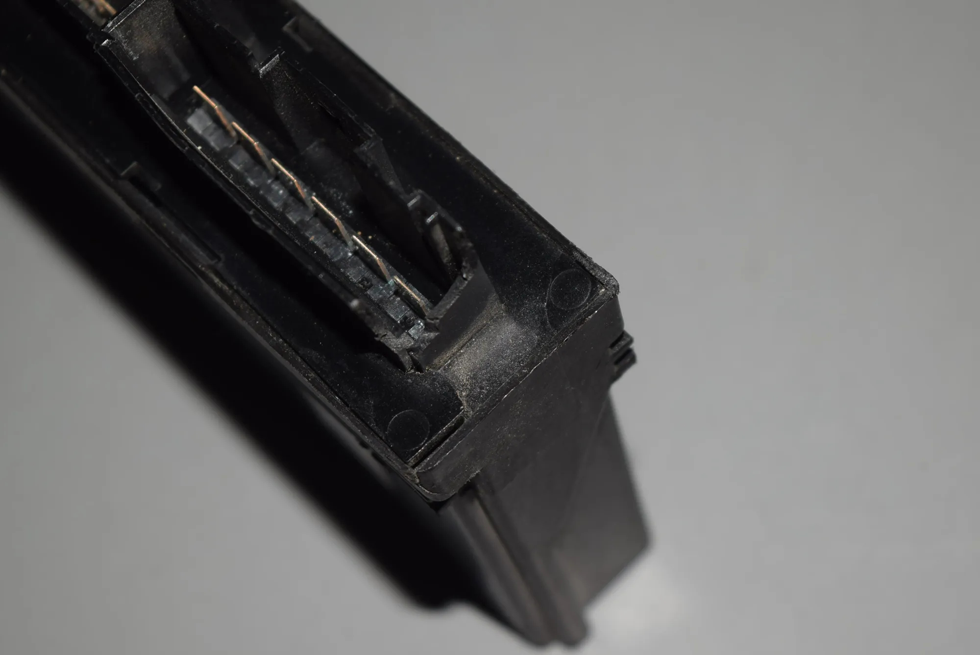 Comfort Control Unit – OEM 6957143 · BMW 5 Touring (E61) BMW 5 Touring (E61) 2005 – 4