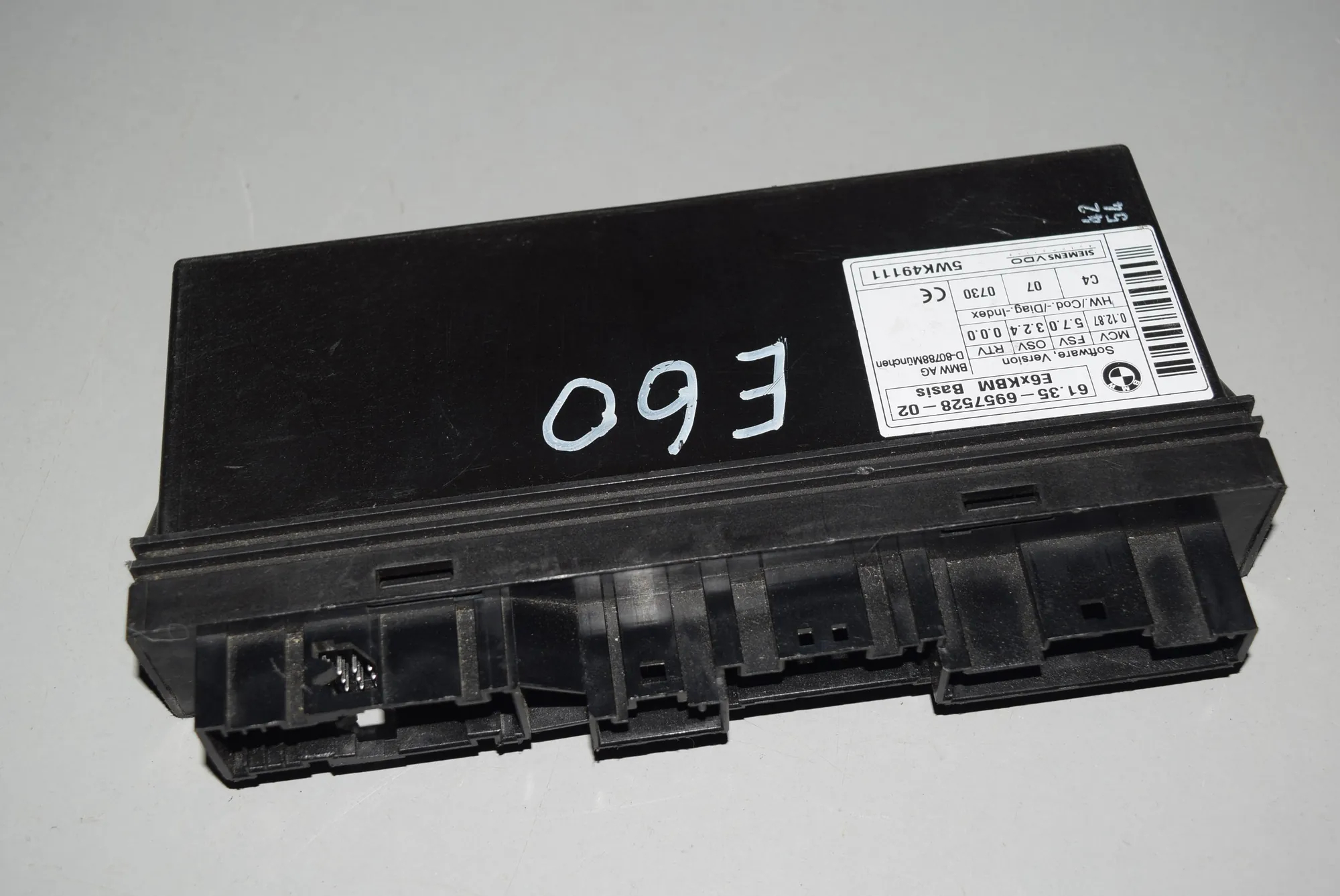 Comfort Control Unit – OEM 6957528 · BMW 5 (E60) BMW 5 (E60) 2005