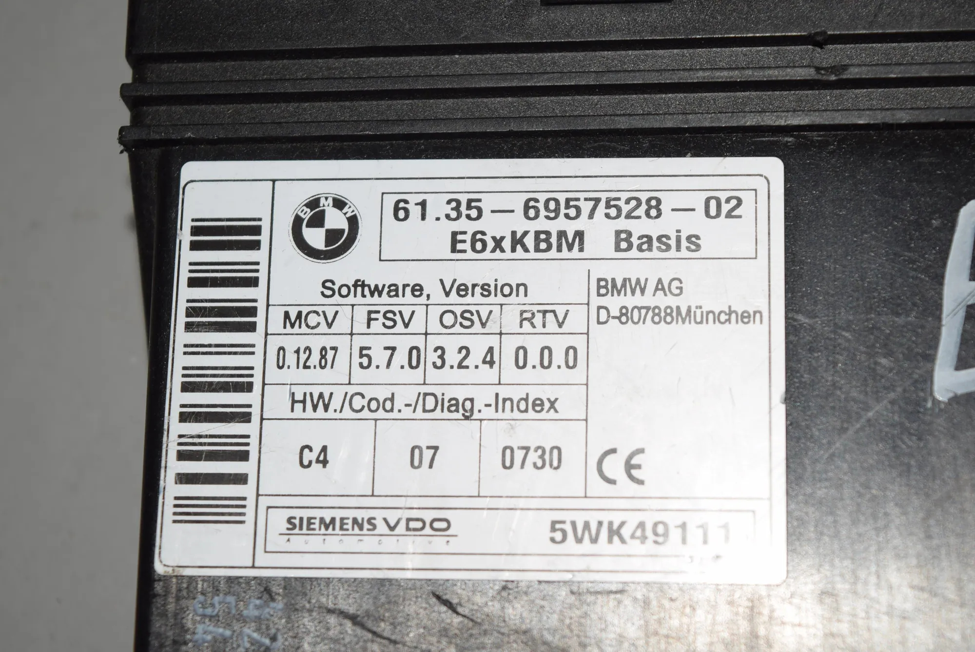 Comfort Control Unit – OEM 6957528 · BMW 5 (E60) BMW 5 (E60) 2005 – 4