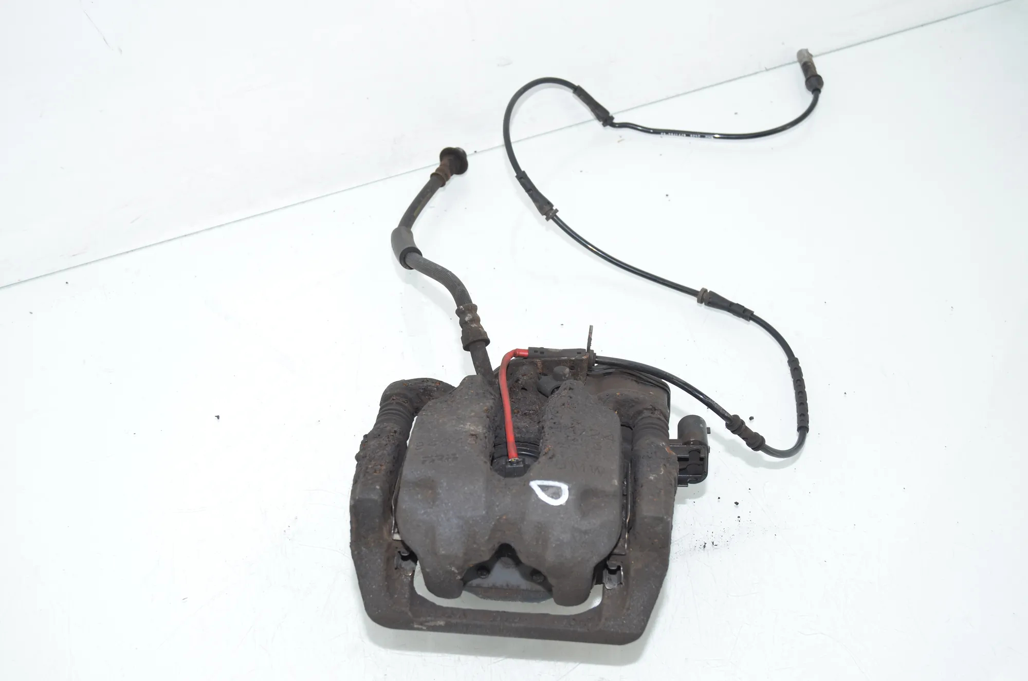 Rear Right Brake Caliper – OEM 6793048 · BMW 5 Touring (F11) 530 d 2012