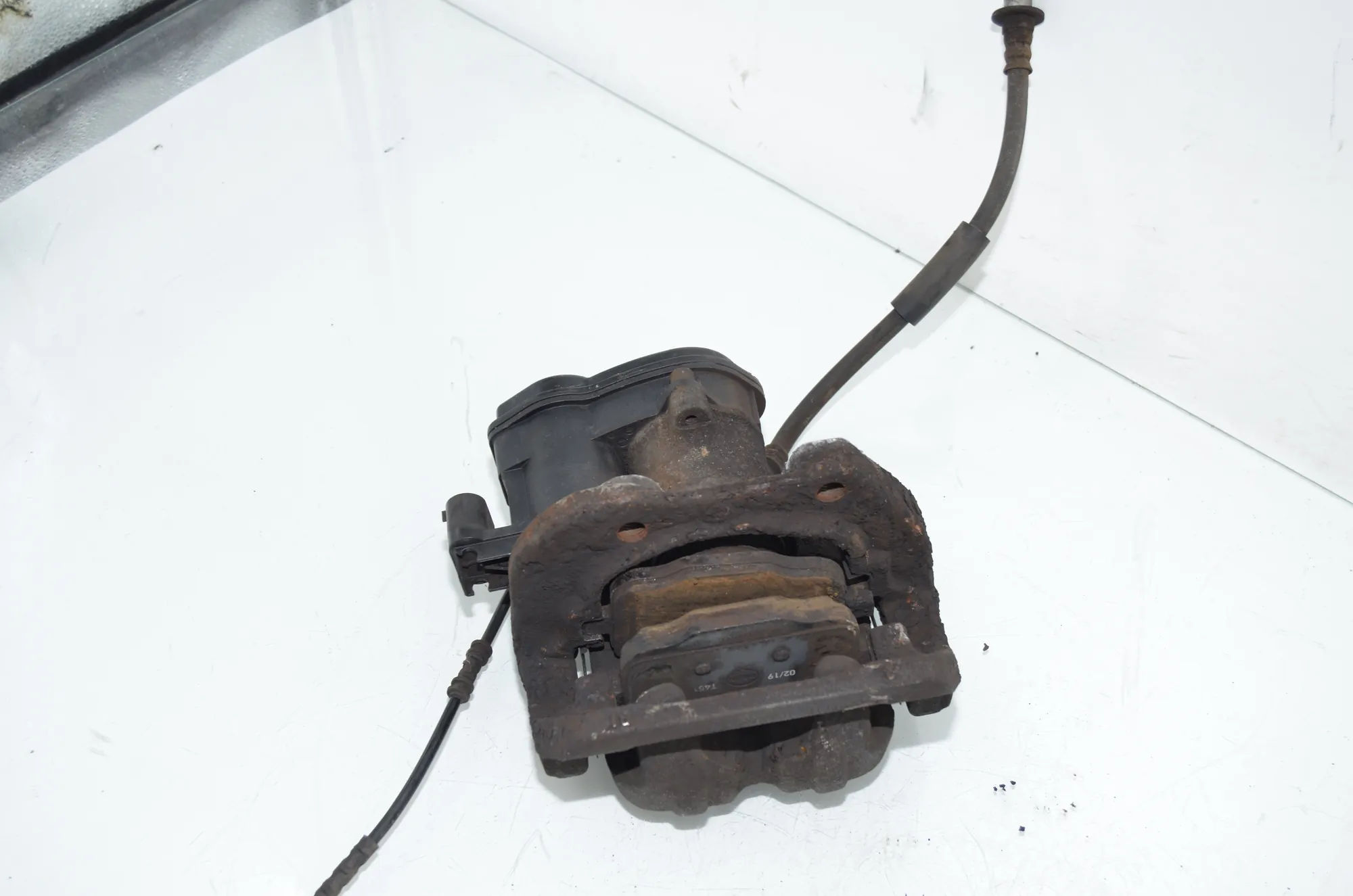 Rear Right Brake Caliper – OEM 6793048 · BMW 5 Touring (F11) 530 d 2012 – 4