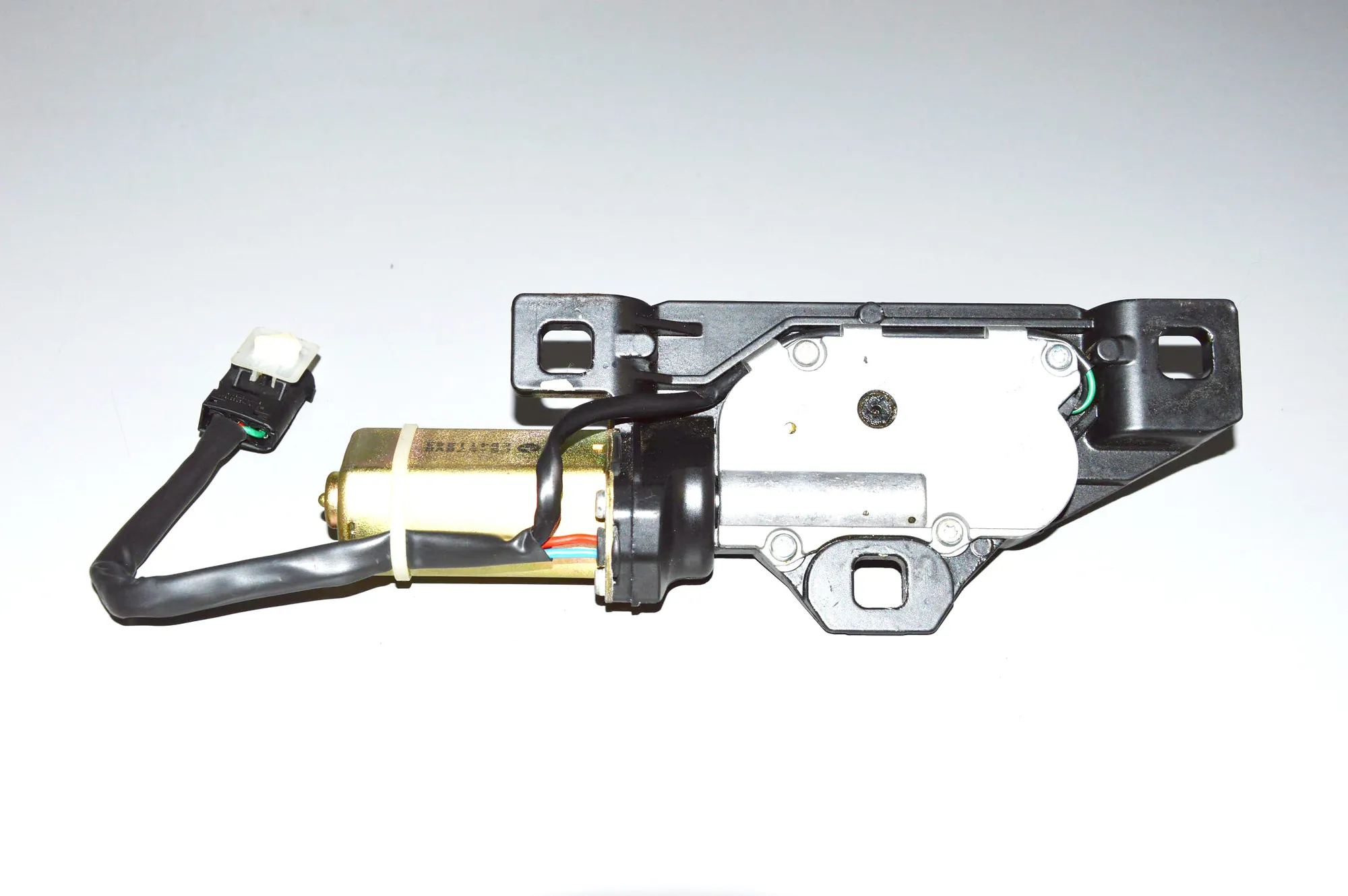 Tailgate Boot Lock – OEM 67107014872 · BMW 7 (E65, E66, E67) BMW 7 (E65, E66, E67) 735 i, Li 2003 – 3