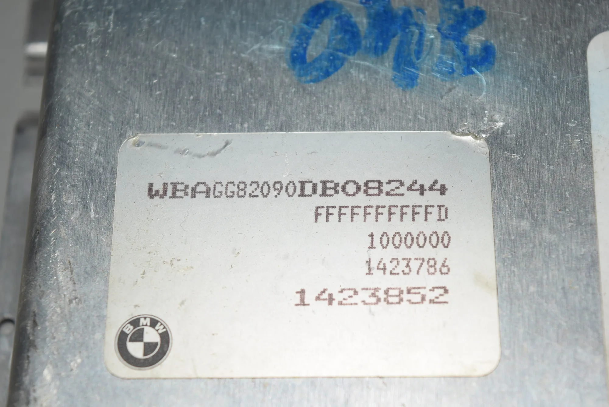 Gearbox Control Unit – OEM 1423786 · BMW 7 (E38) BMW 7 (E38) 740 i, iL 1998 – 5