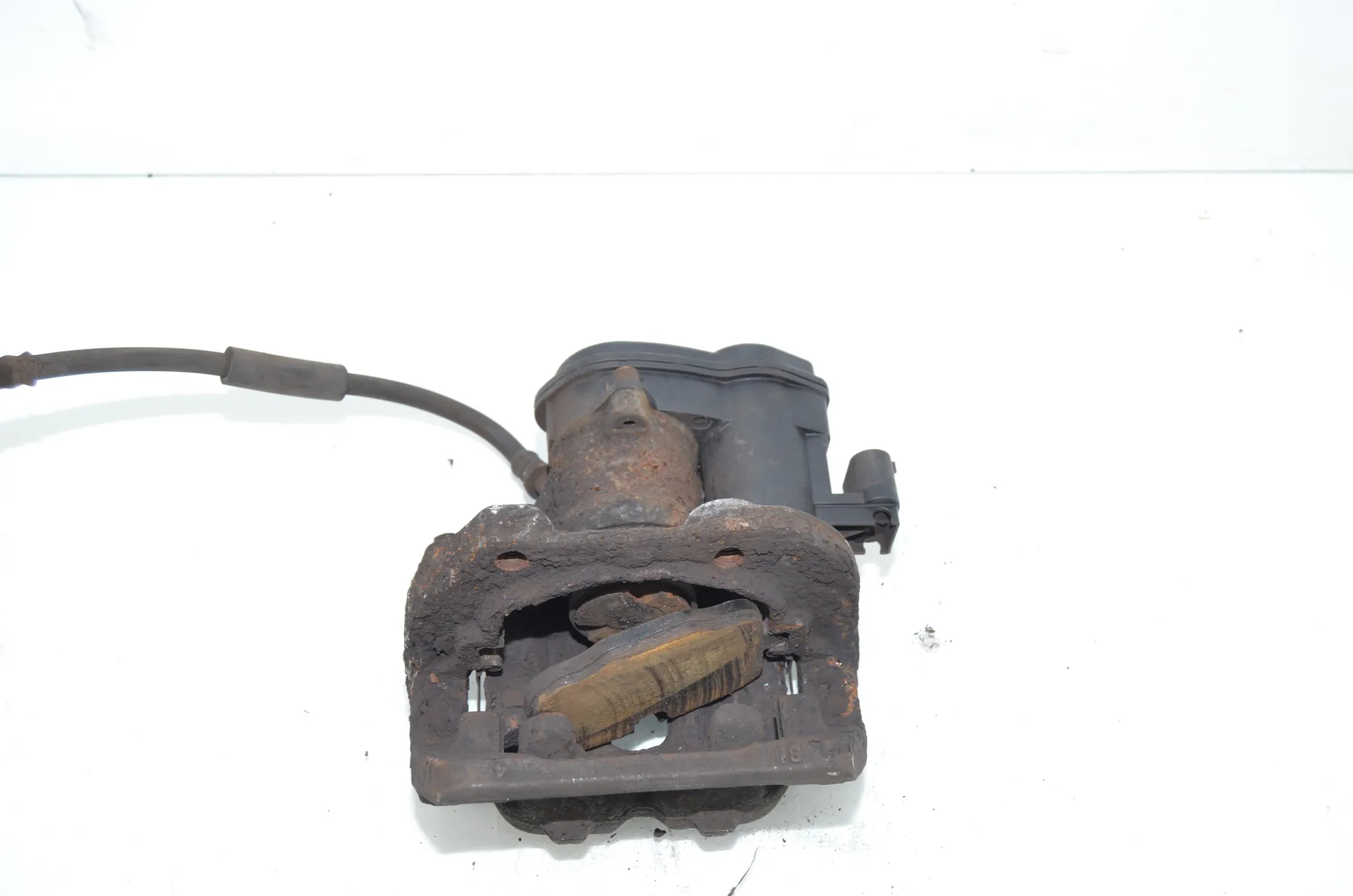 Rear Left Brake Caliper – OEM 6793047 · BMW 5 Touring (F11) 530 d 2012 – 4