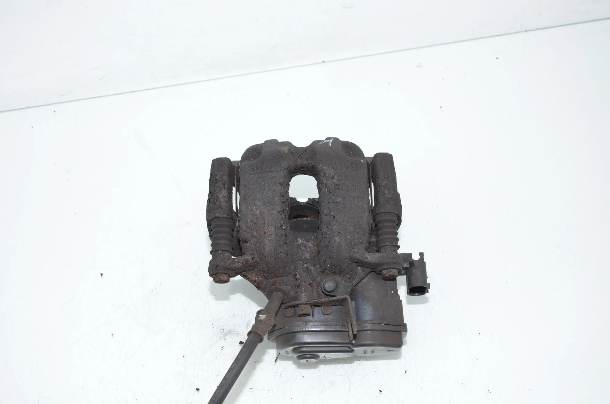Rear Left Brake Caliper – OEM 6793047 · BMW 5 Touring (F11) 530 d 2012 – 2