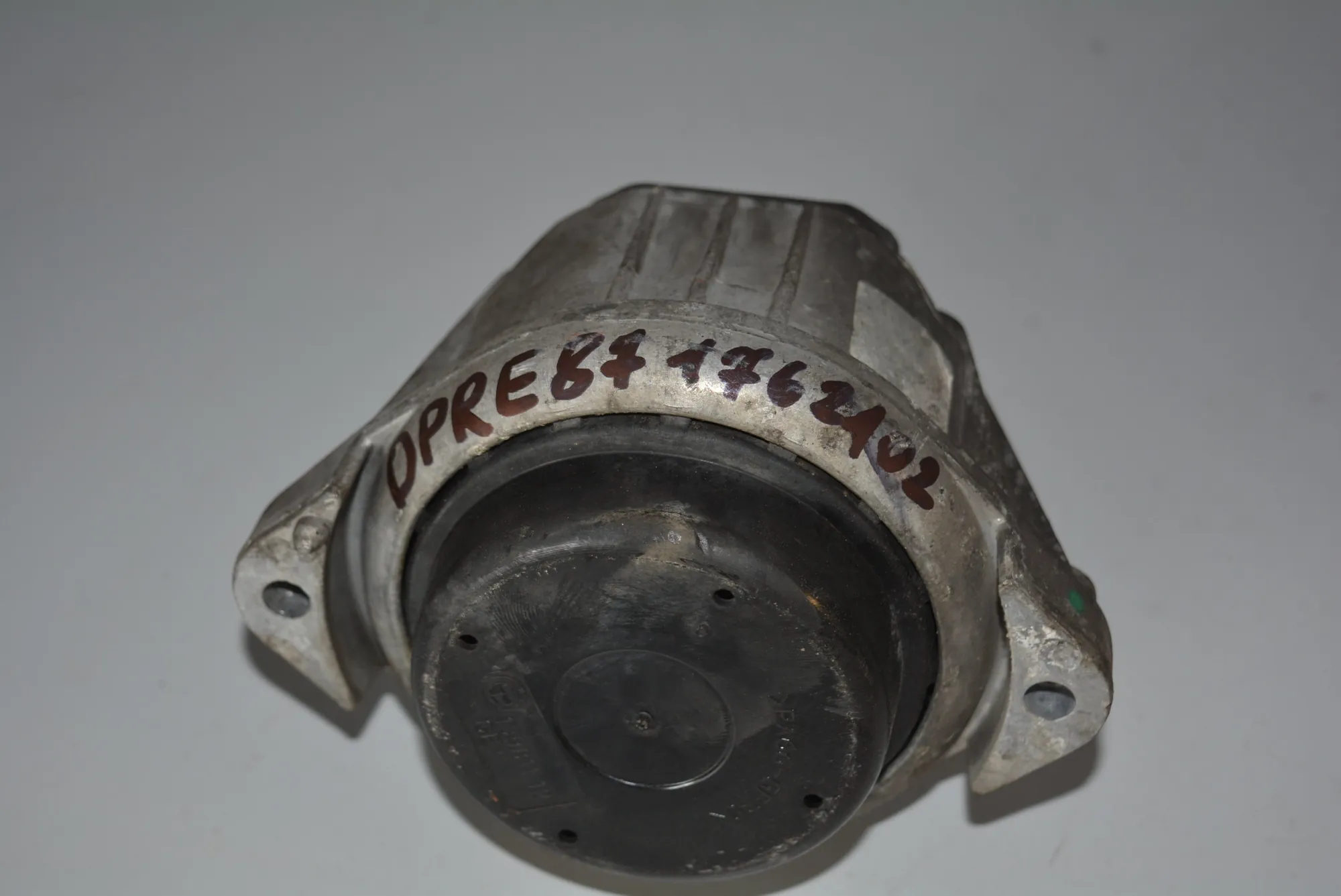 Right Side Engine Mount – OEM 1398111 · BMW 1 (E87) 120 d 2007 – 3