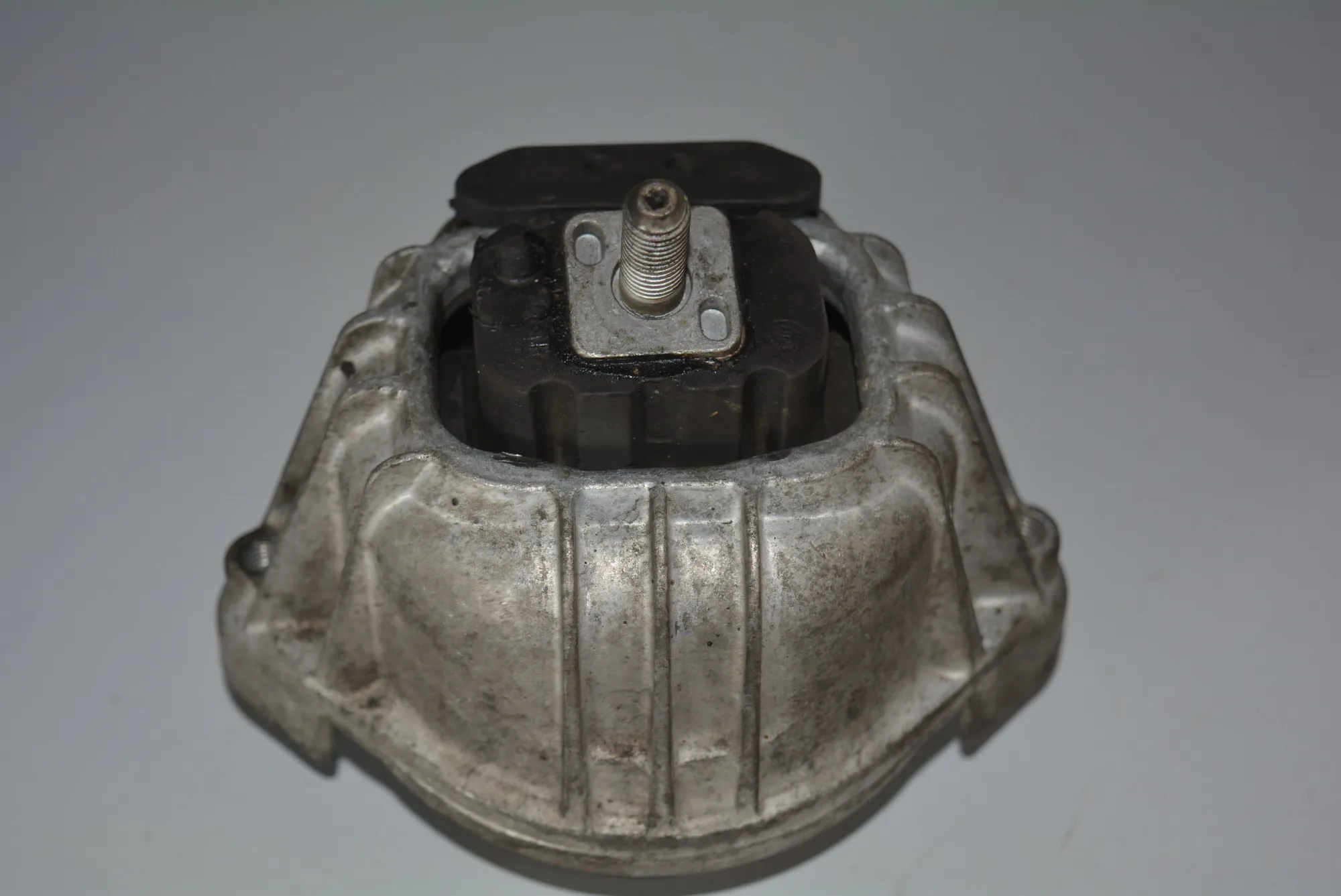 Left Side Engine Mount – OEM 1398111 · BMW 1 (E87) 120 d 2007 – 3