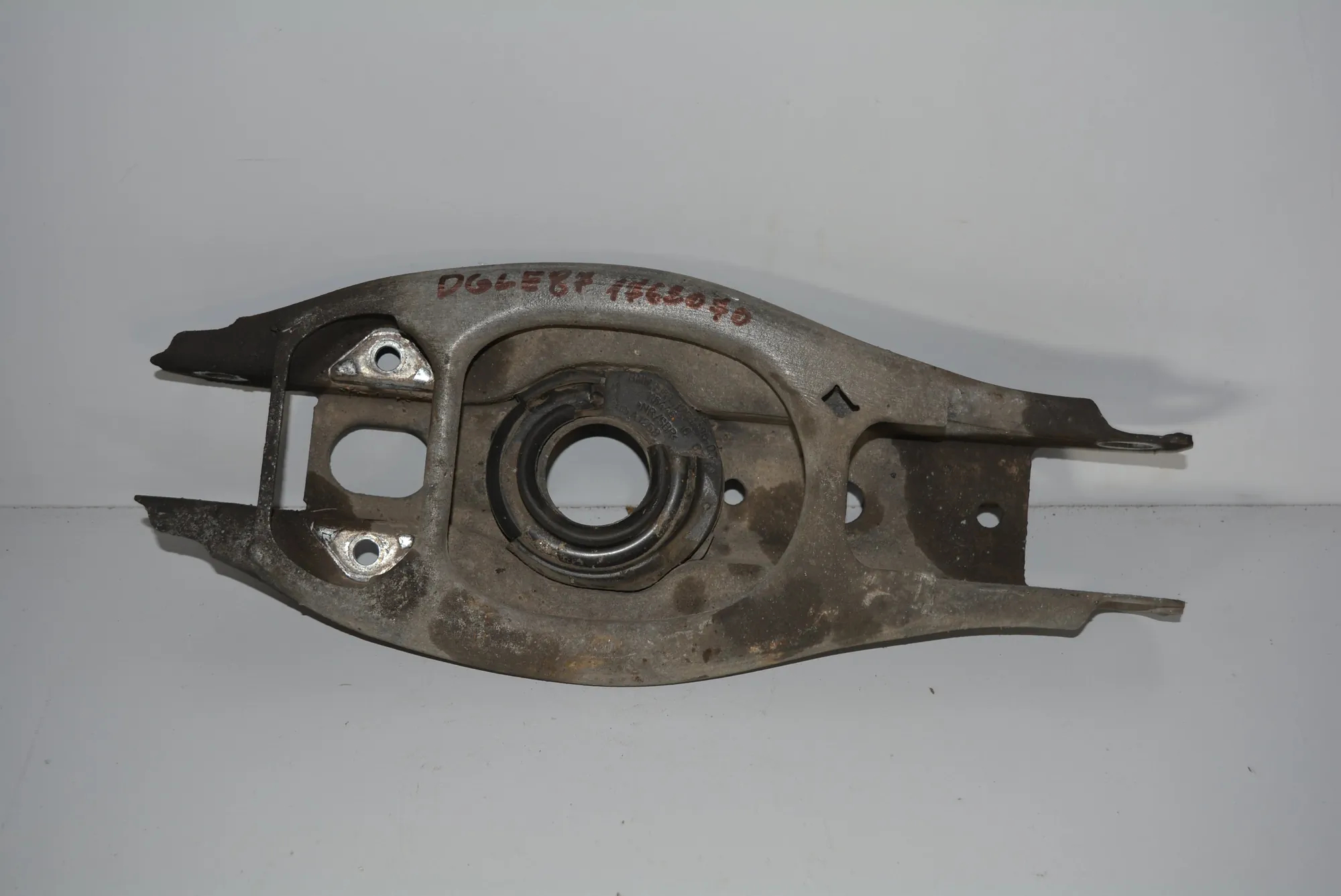 Rear Right Lower Control Arm · BMW 1 (E87) 120 d 2007 – 2